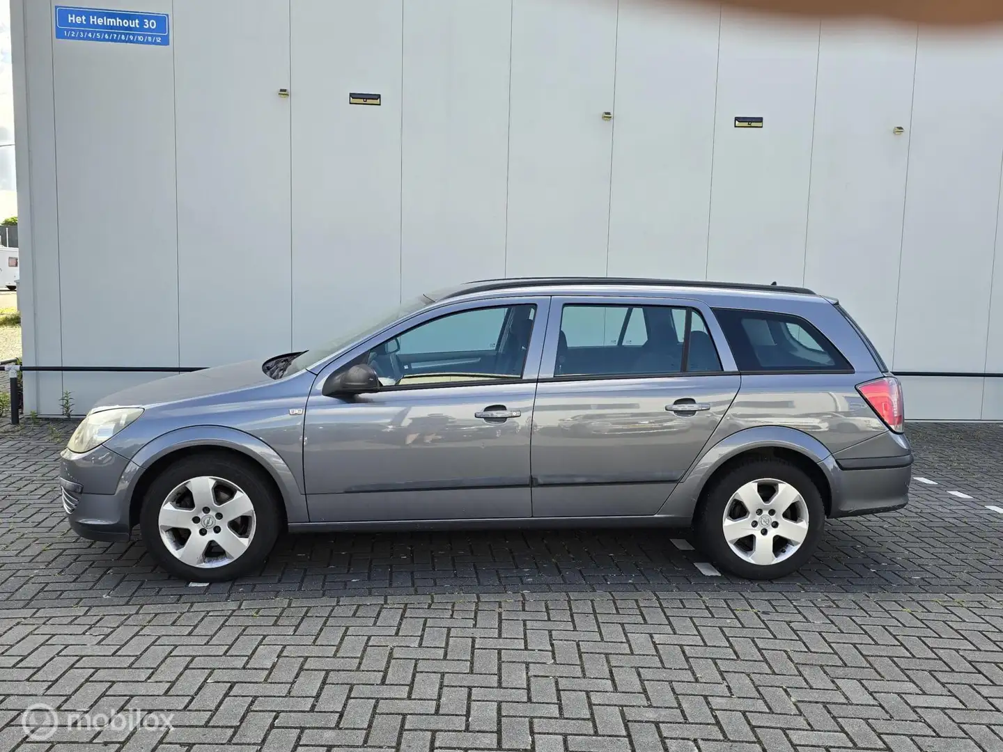 Opel Astra Wagon 1.6 Enjoy Nieuwe APK Inruilkoopje! Gris - 2