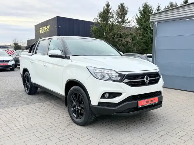SsangYong Musso Qaurts 4WD 2.2d automaat 1j garantie 181pk