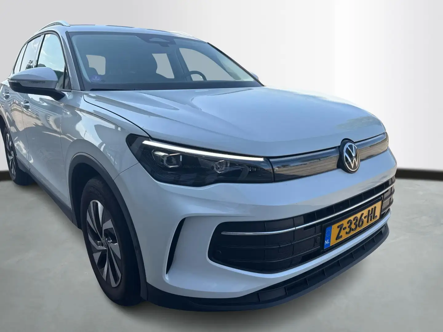 Volkswagen Tiguan 1.5 eTSI Life Edition | Wegkl. trekhaak | Blanc - 2