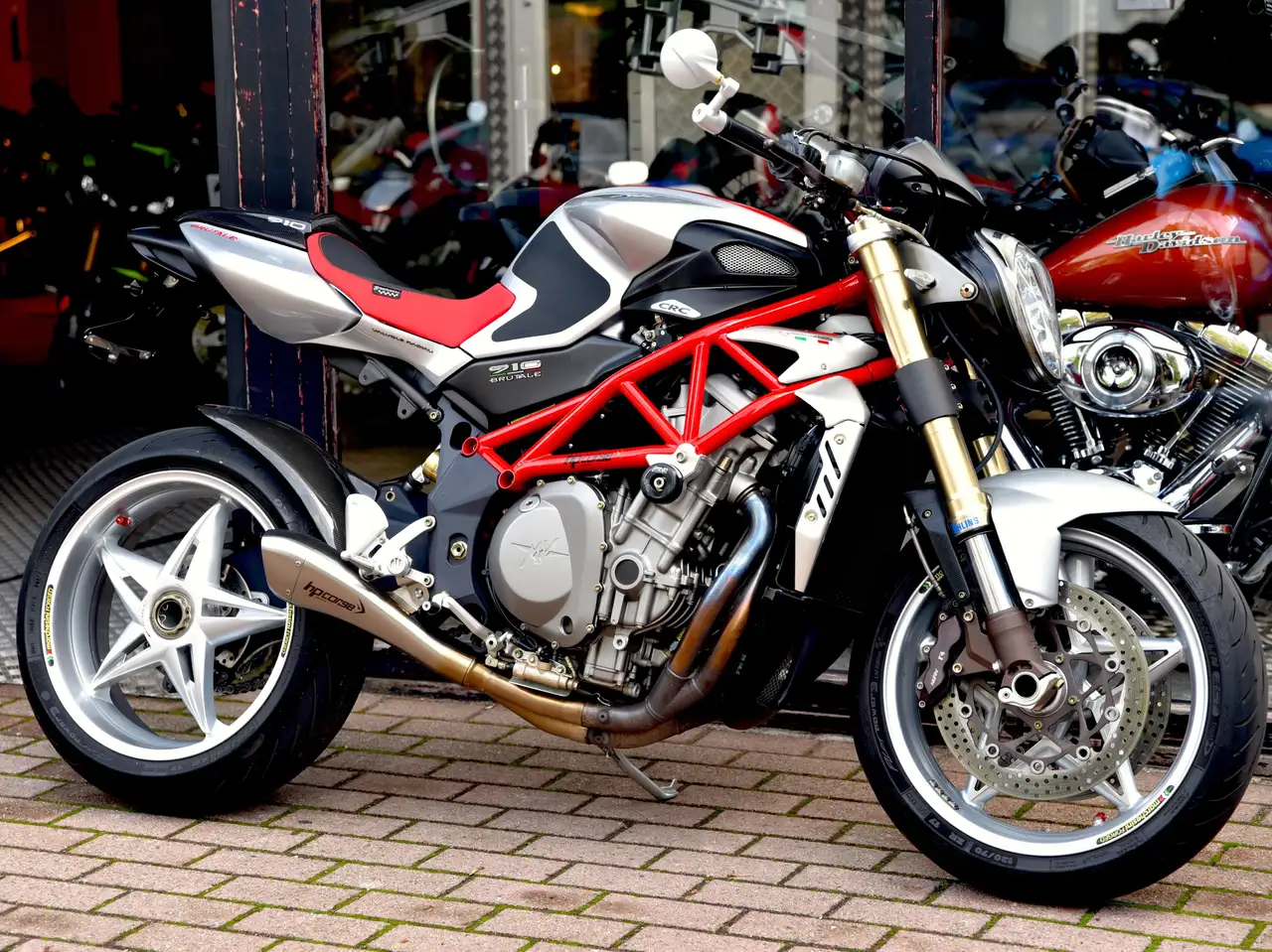 MV Agusta Brutale 910