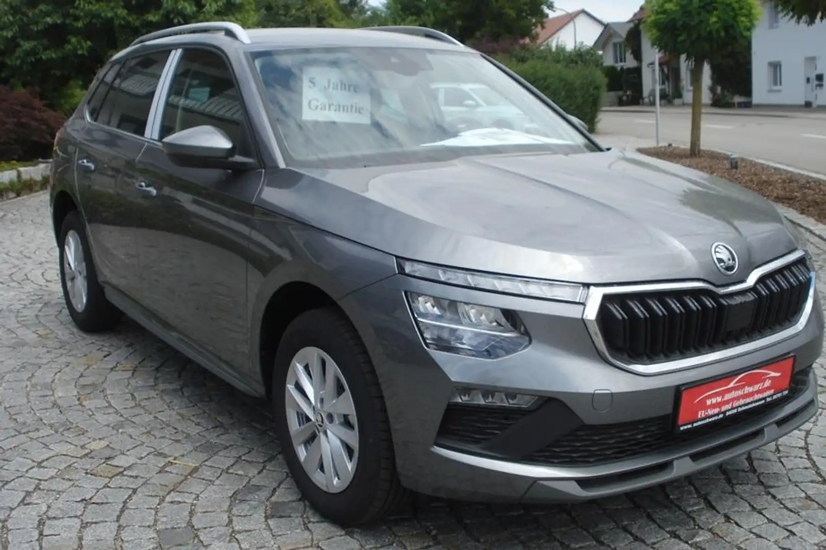 Skoda Kamiq DSG Top Selection Facelift  Gar. 5 J. Grau - 1