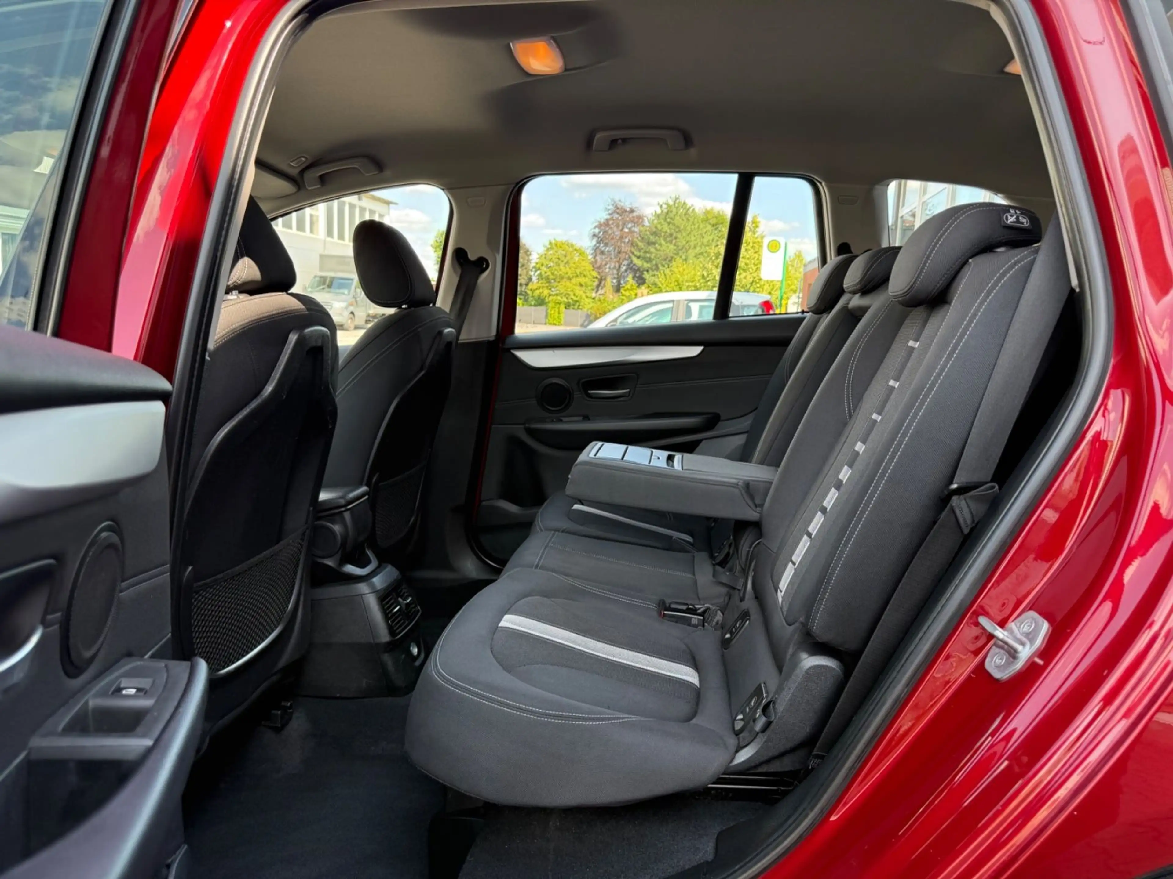 BMW 216 d Gran Tourer Advantage*Scheckheft bei BMW — photo 15