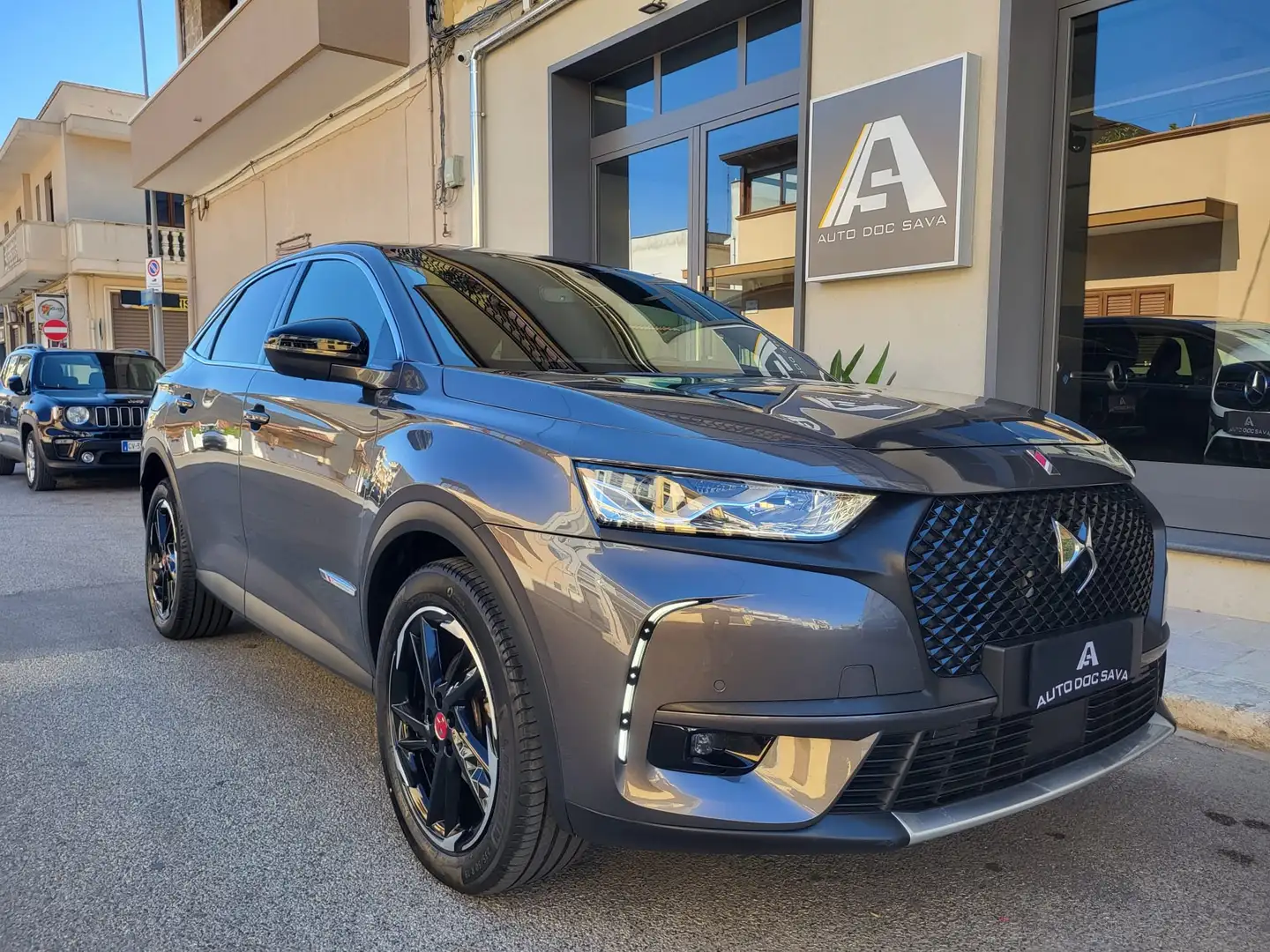DS Automobiles DS 7 Crossback DS7 CrossBack 1.5 Hdi Cv Perform.+24Mesi Garanzia. Grijs - 1