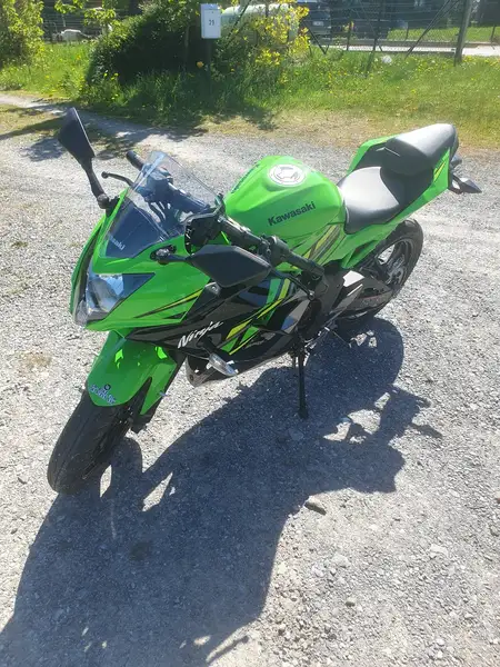 Kawasaki Ninja 125 - foto 3