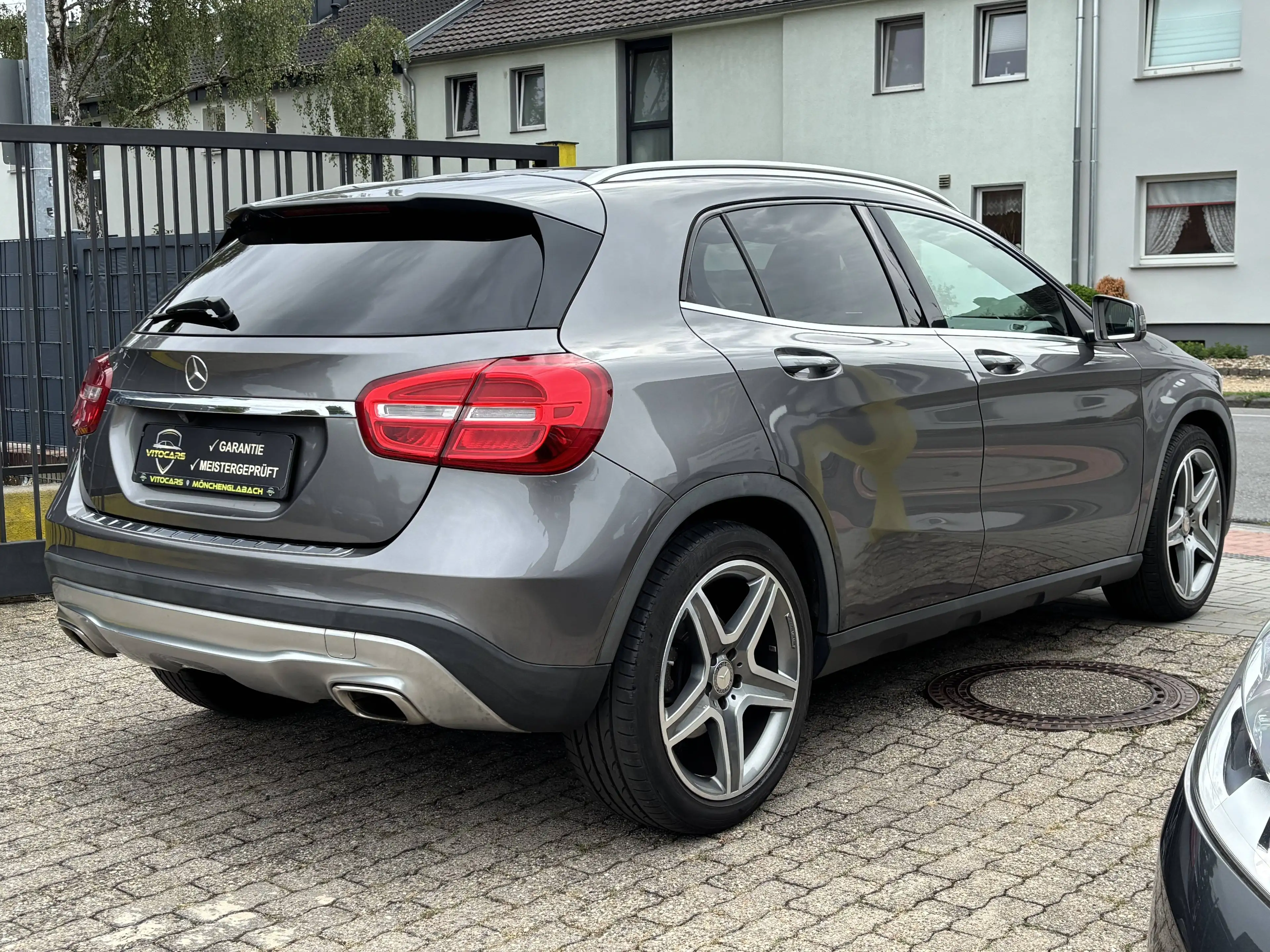 Mercedes-Benz GLA 200 GLA 200 | ab 4,99% | Garantie | 2. Hand — photo 6