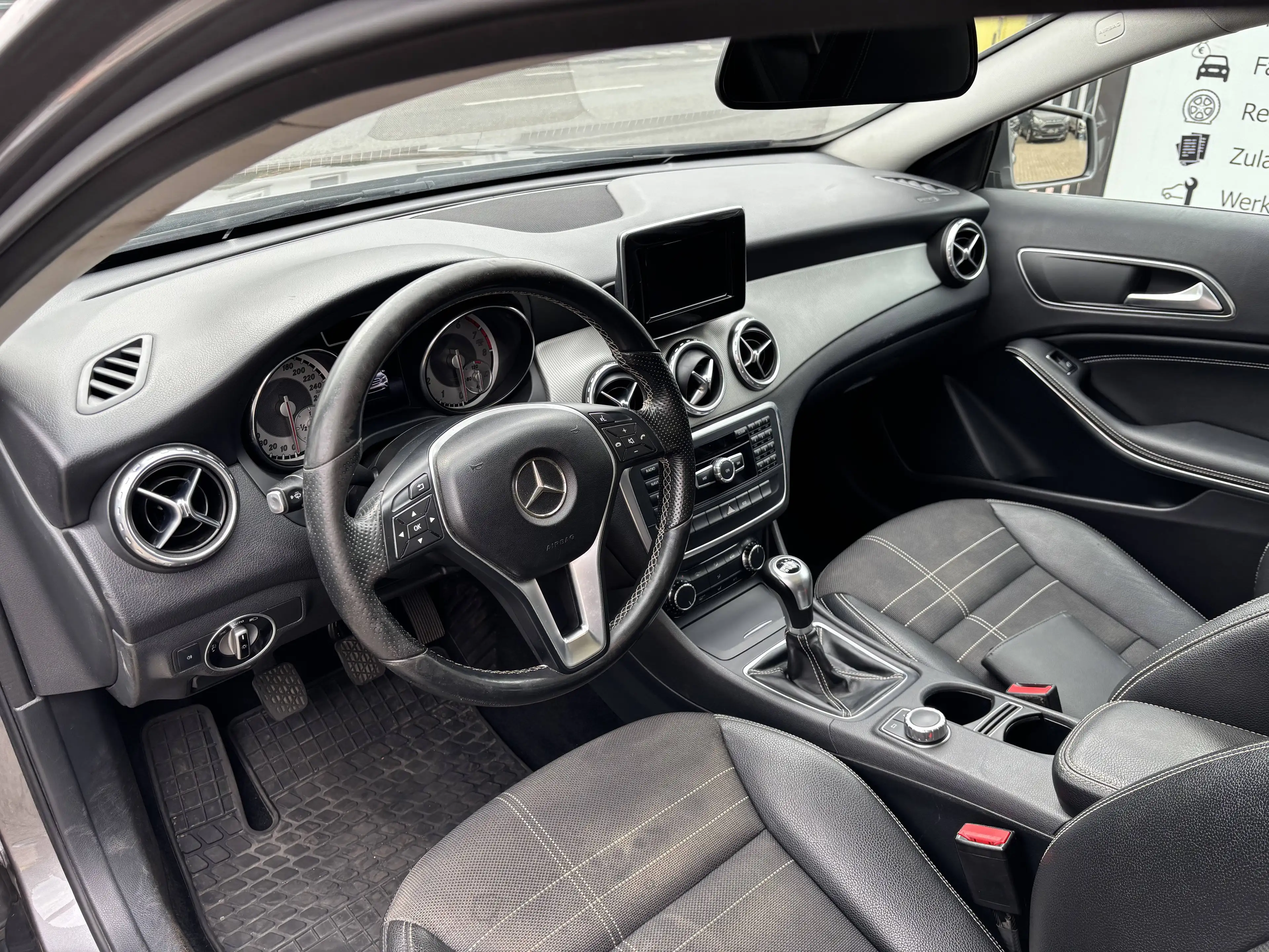 Mercedes-Benz GLA 200 GLA 200 | ab 4,99% | Garantie | 2. Hand — photo 11