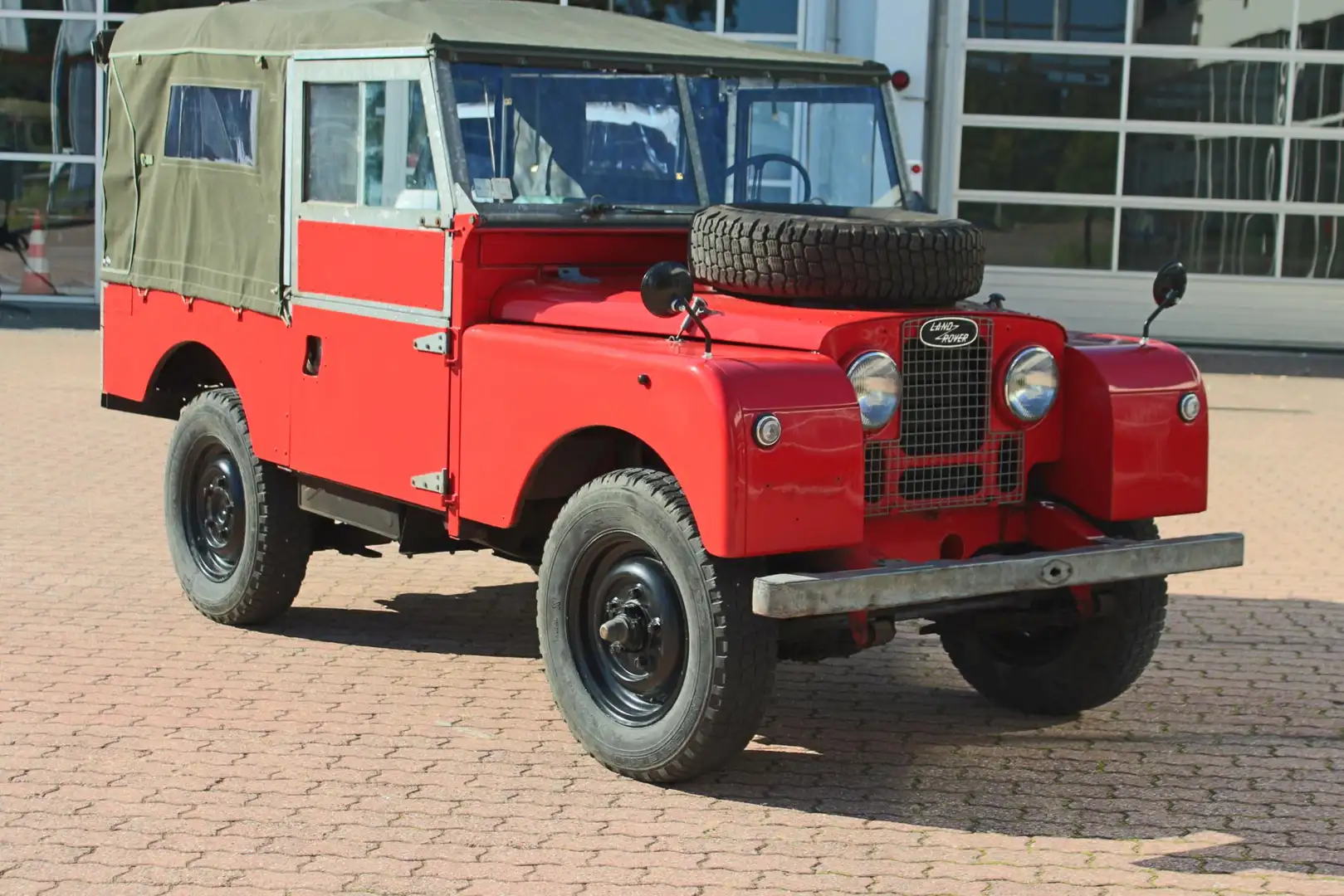 Land Rover Series 1 86 inch Soft Top 7 persoons Czerwony - 2