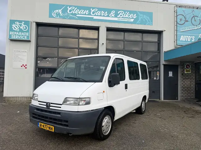 Peugeot Boxer 290C 2.8 HDI 9 personen