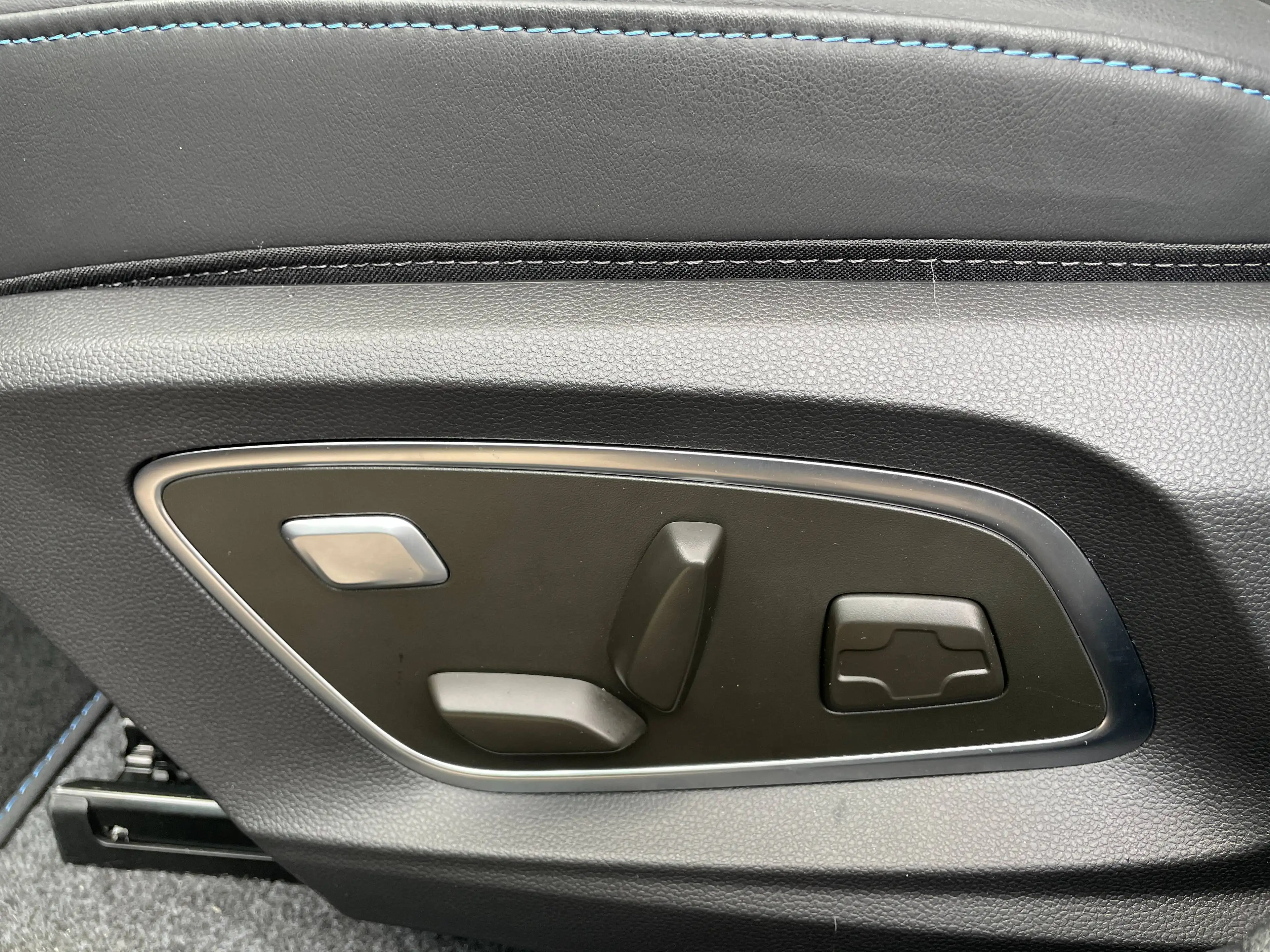 Renault Scenic E-TECH ESPRIT ALPINE 220 LONG RANGE — photo 16