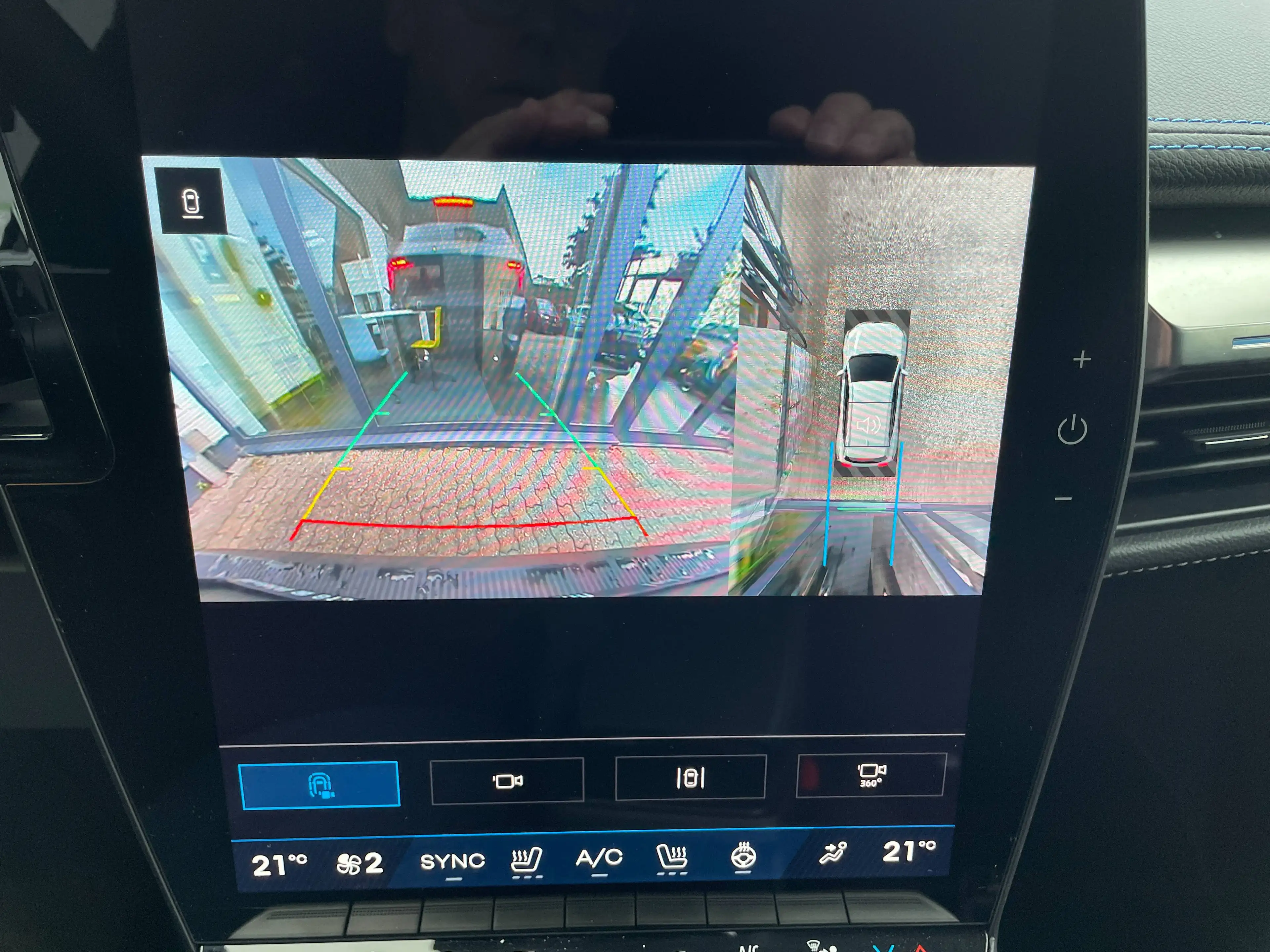 Renault Scenic E-TECH ESPRIT ALPINE 220 LONG RANGE — photo 11