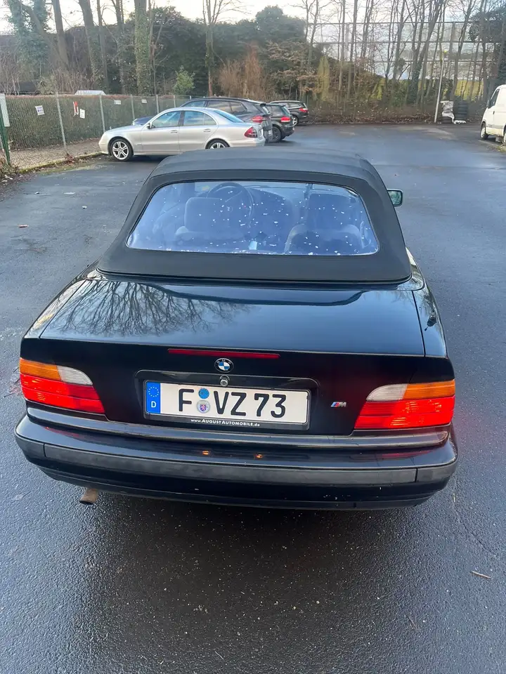 BMW 318 M, foto 1