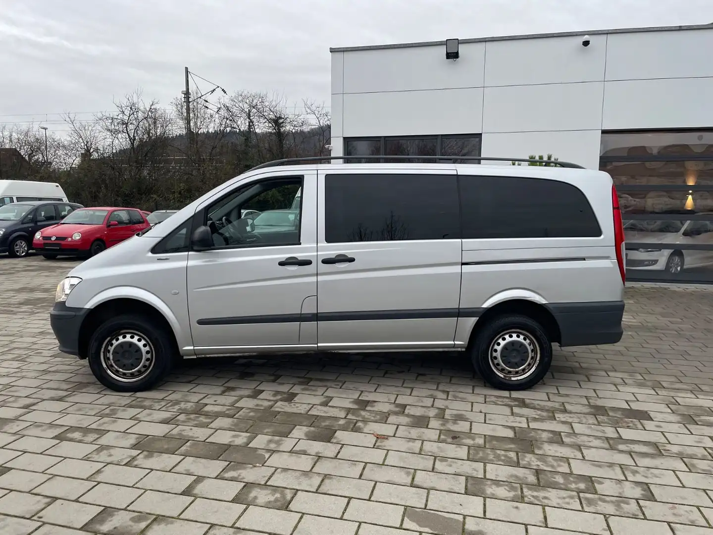 Mercedes-Benz Vito 4x4 116 CDI lang 67tkm 1.Hd 9-Sitze Silver - 2