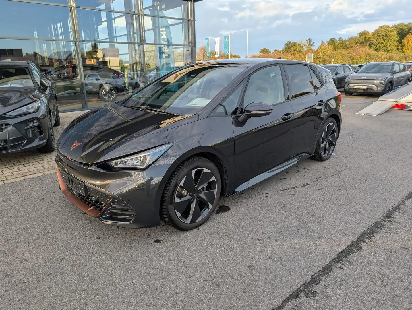 CUPRA Born 150 kW *GJR*Tech M*Pilot XL* Grau - 2