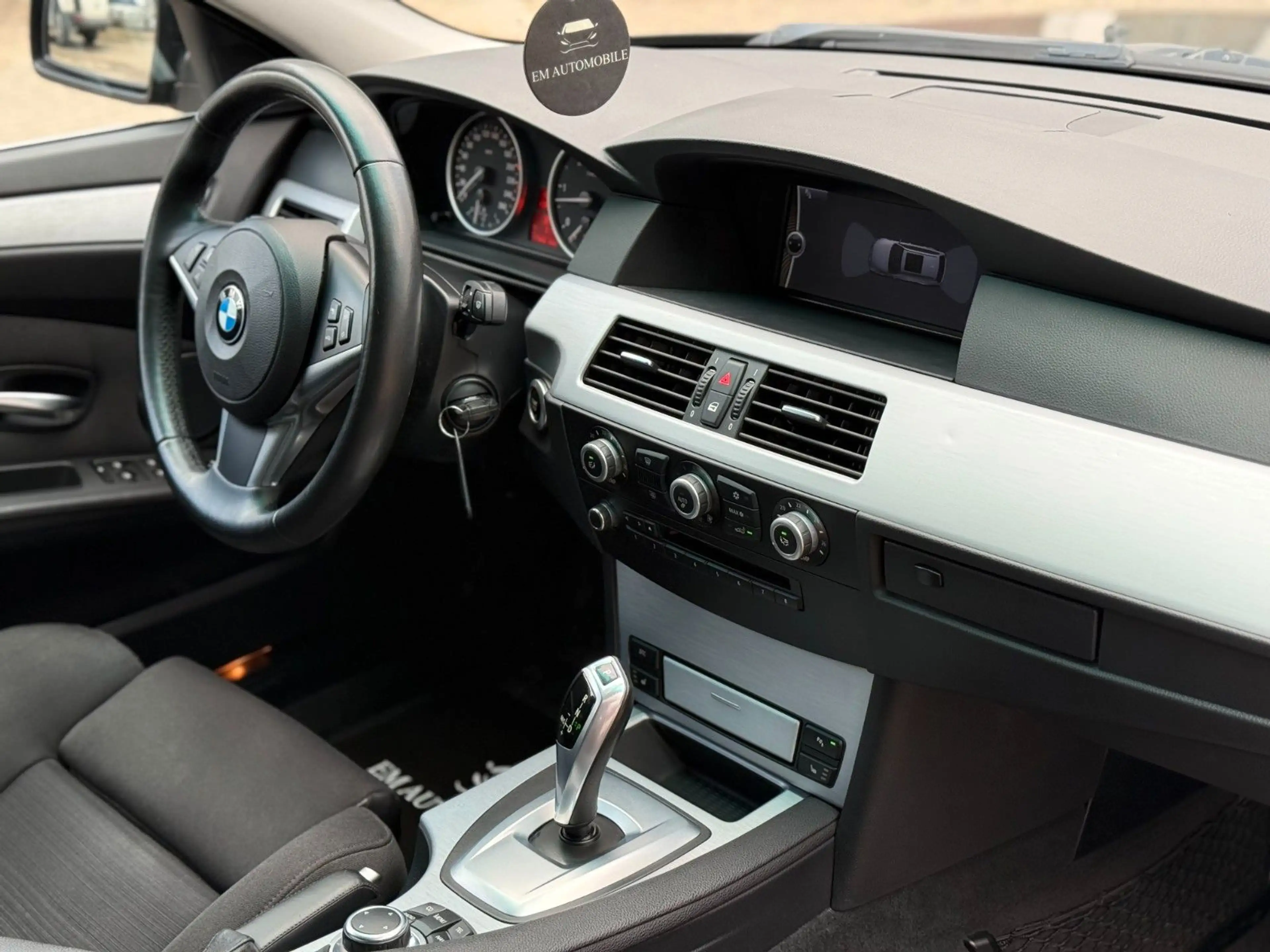 BMW 530 d*M57*2.Hand*Unfallfrei*Scheckheft*Ins Neu* — photo 9