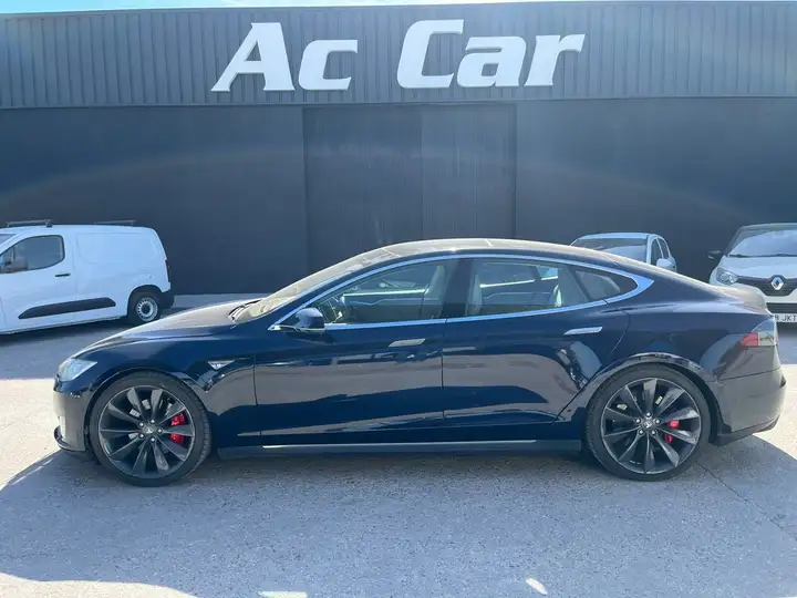 Tesla Model S 2014, foto 4