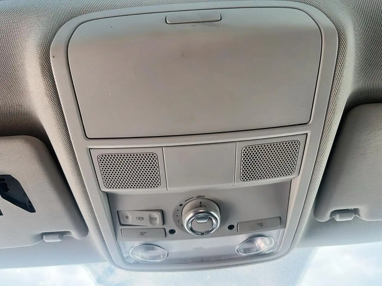 Volkswagen Jetta снимка Volkswagen Jetta