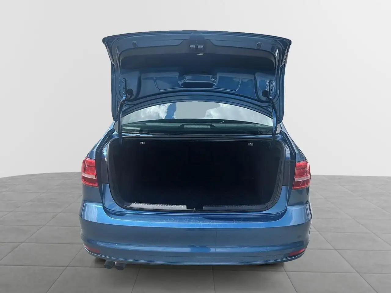 Volkswagen Jetta снимка Volkswagen Jetta