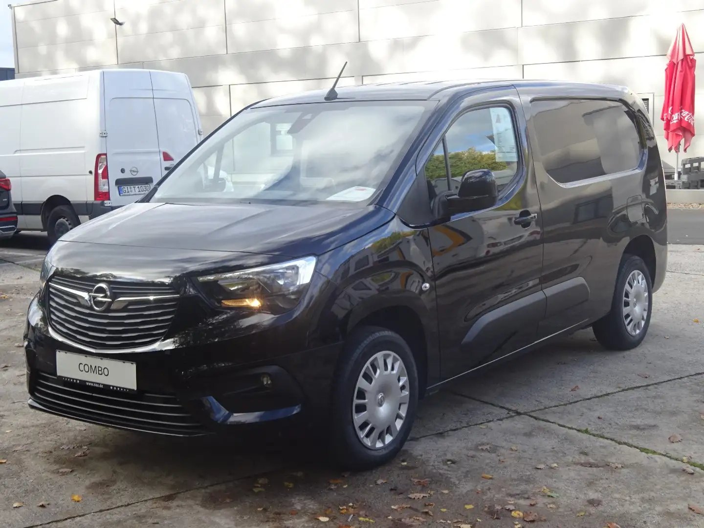 Opel Combo Cargo XL AHK, Multimedia Radio,... Zwart - 2