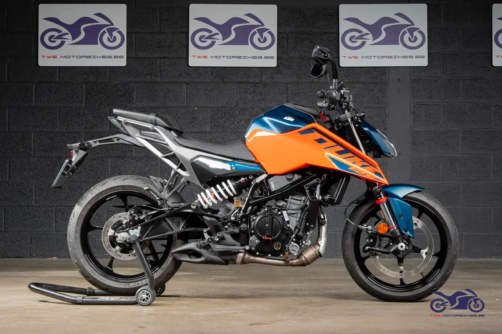 KTM 125 Duke Oranje - 1