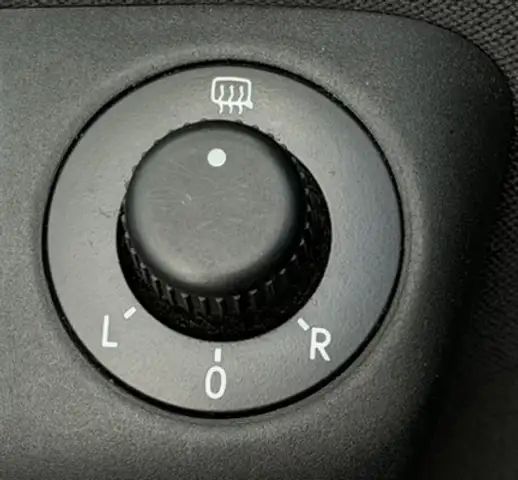 Volkswagen Polo view 12