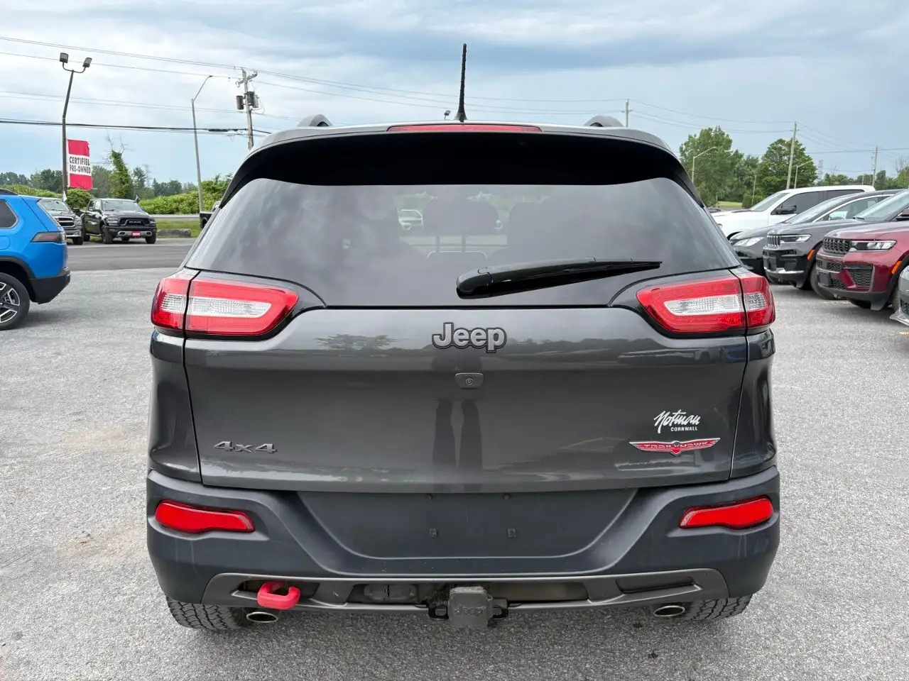 Jeep Cherokee photo Jeep Cherokee