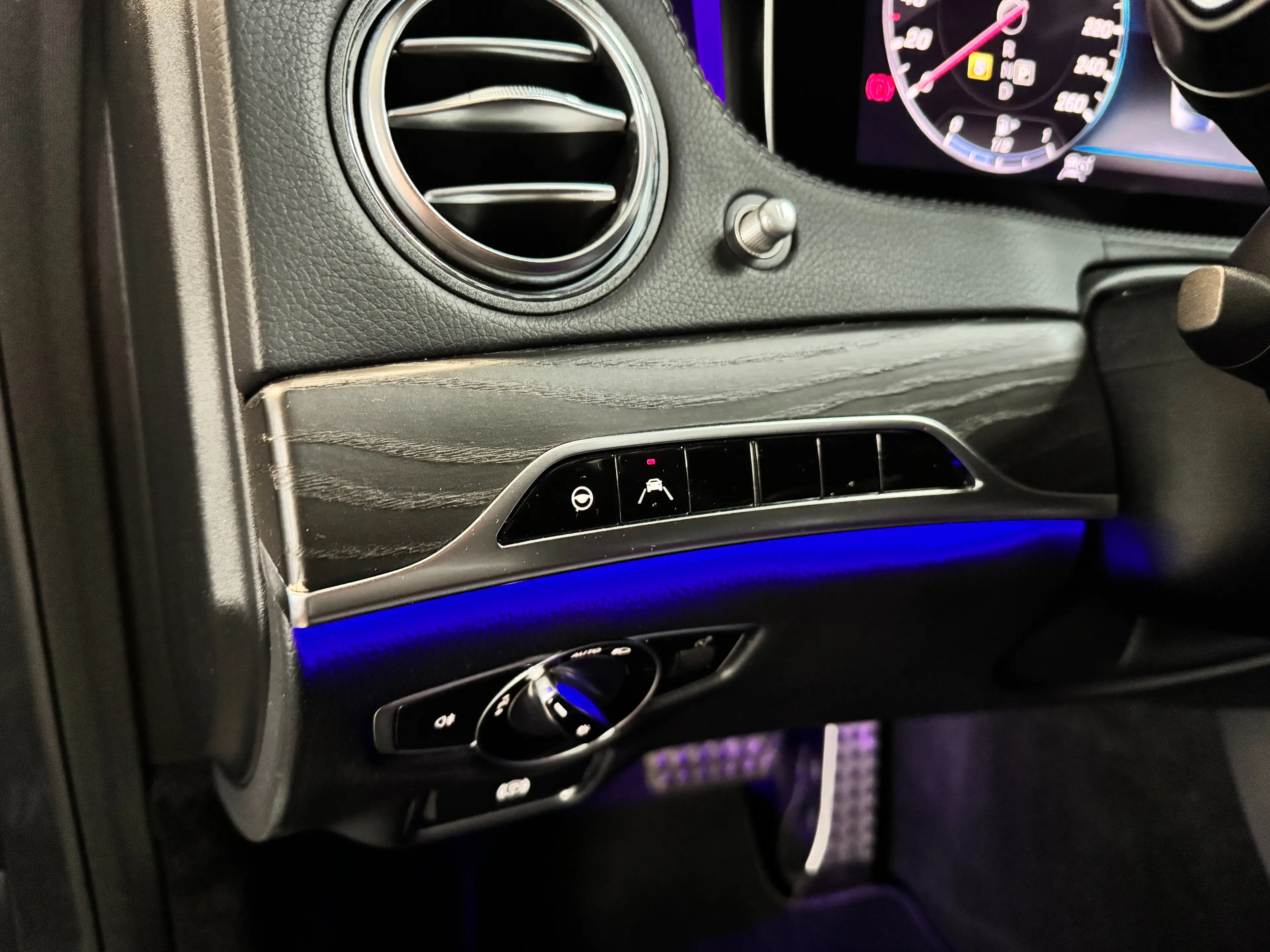 Mercedes-Benz S 350 S 350d 4Matic 1.Besitz/AMG-Line/Multibeam/Panorama — photo 13