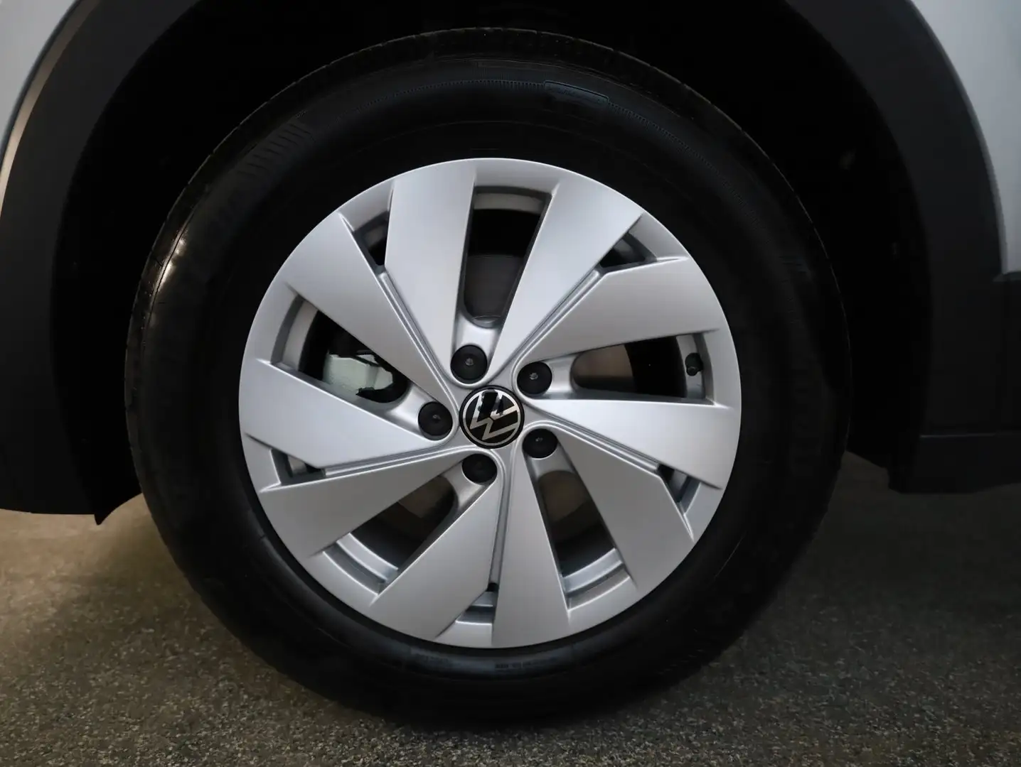 Volkswagen T-Cross 4Me TSI Silber - 2