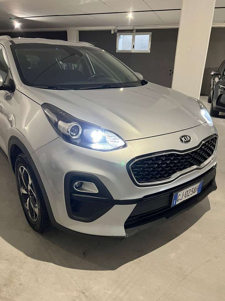 Kia Sportage Sportage IV 2021 1.6 crdi mhev Style 2wd 136cv dct