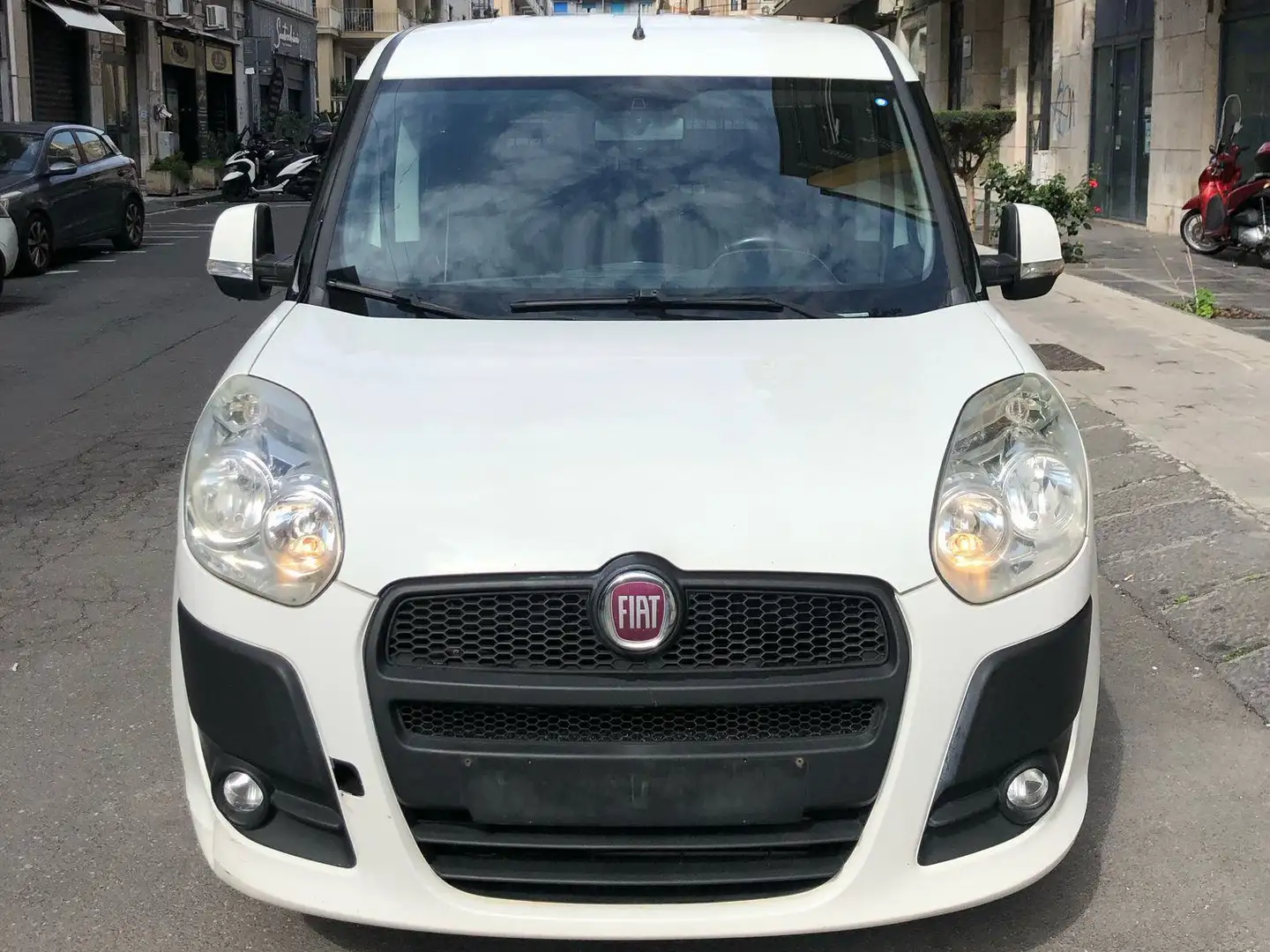 Fiat Doblo 1.6 mjt 16v Dynamic Blanco - 2