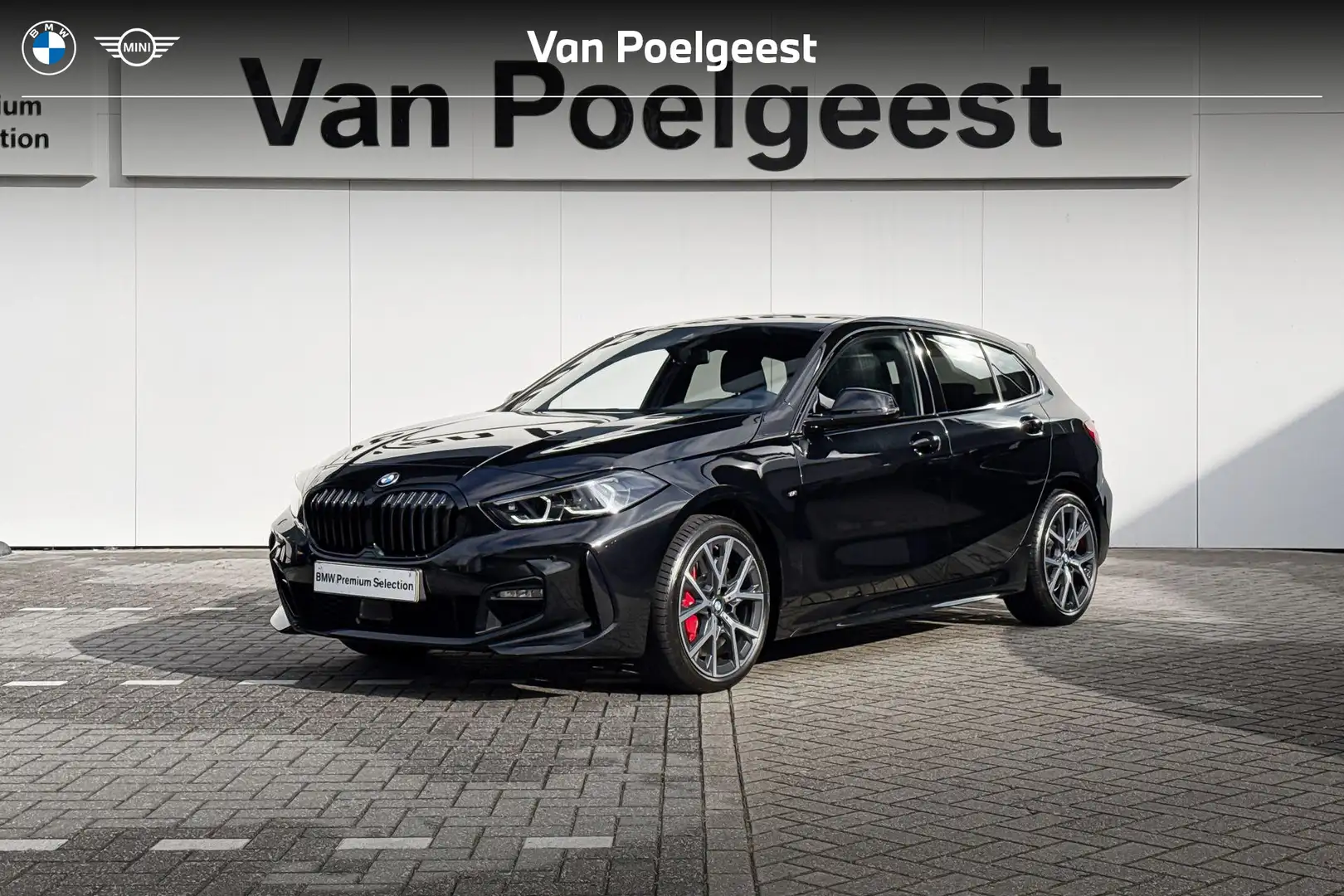 BMW 118 1 Serie 118i M Sport | Trekhaak | Voorstoelen verw Zwart - 1