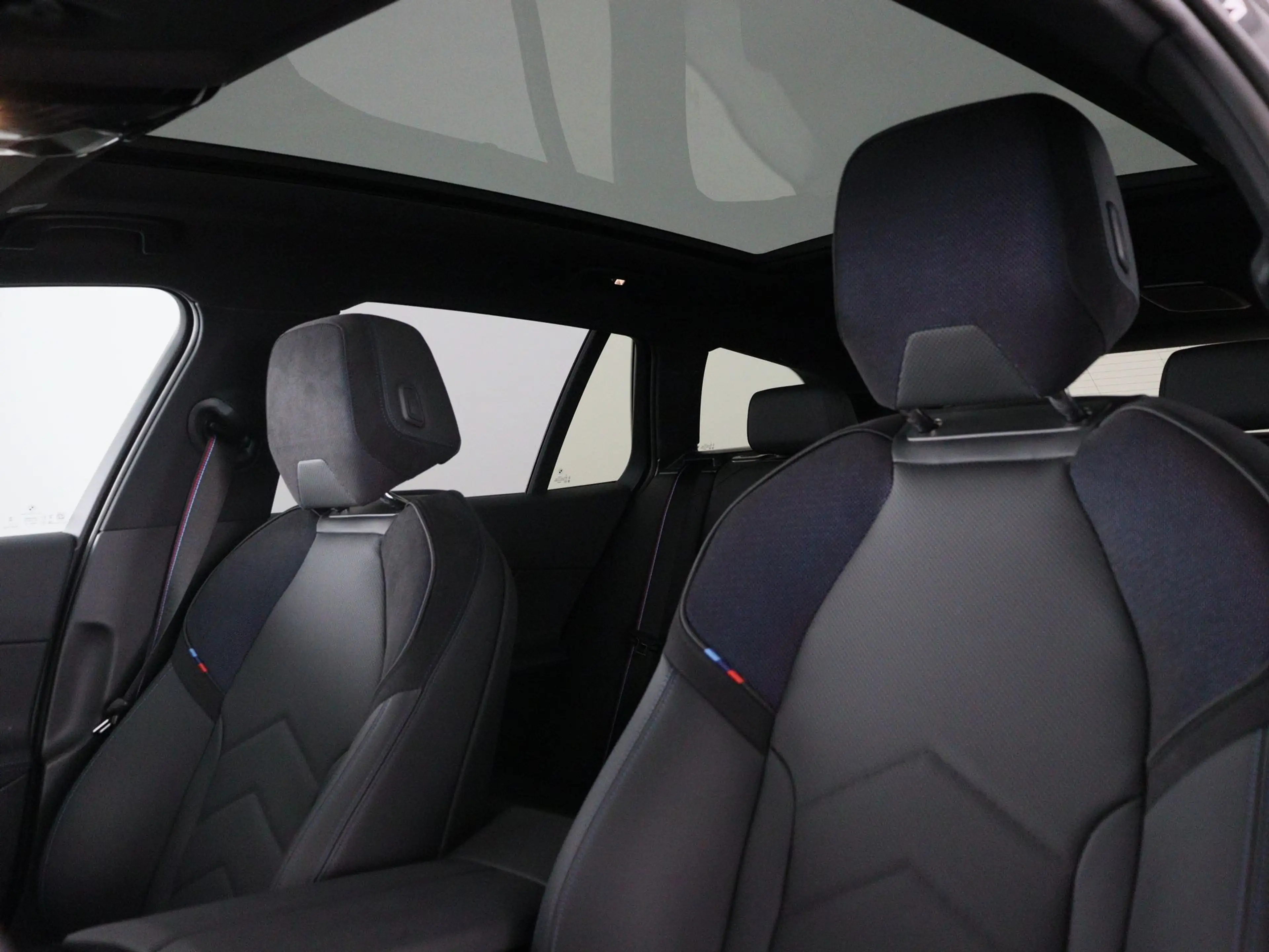 BMW 550 5 Serie Touring 550e xDrive — photo 7