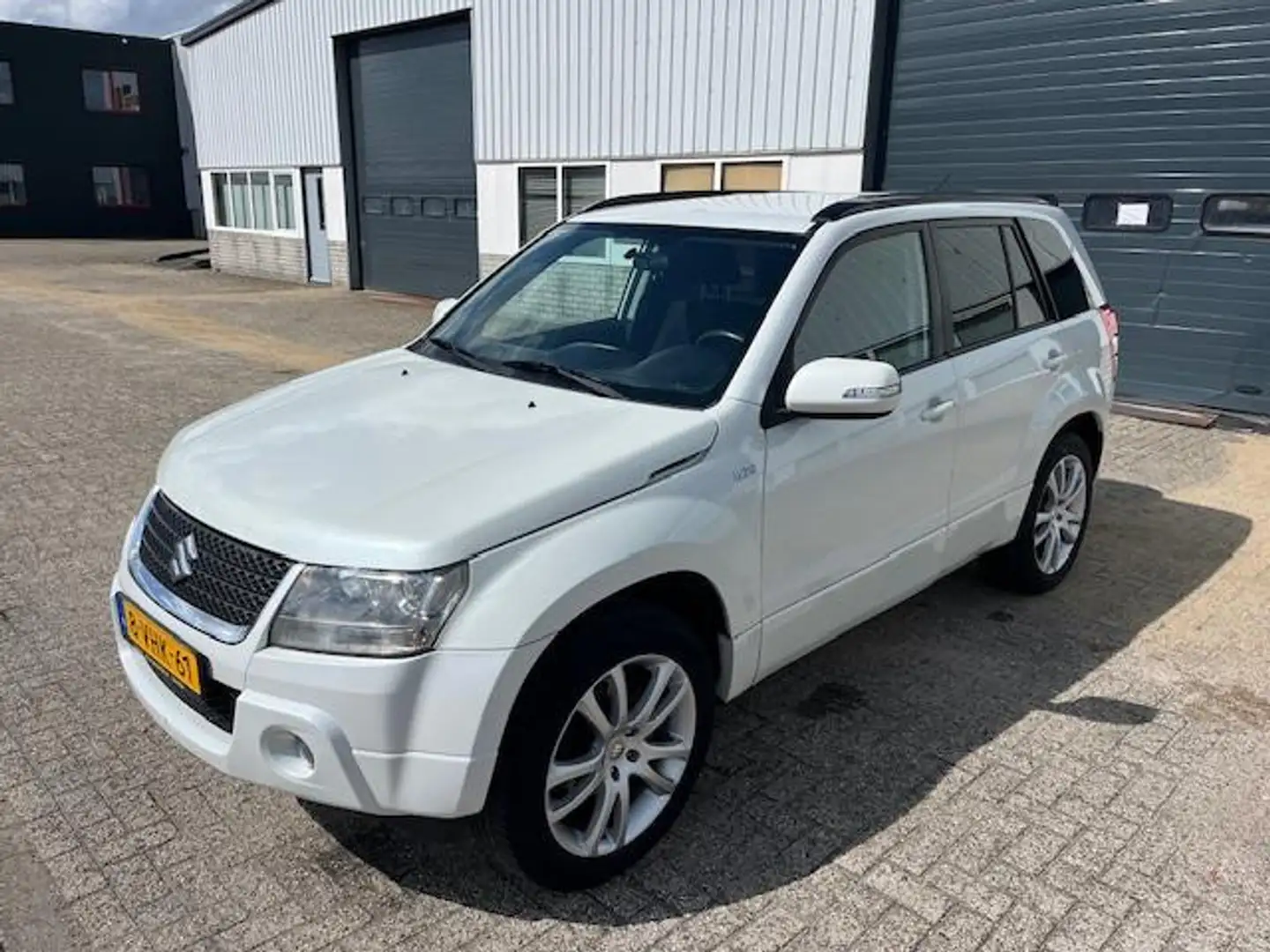 Suzuki Grand Vitara 1.9 Comfort VAN (grijs kenteken) Blanc - 1