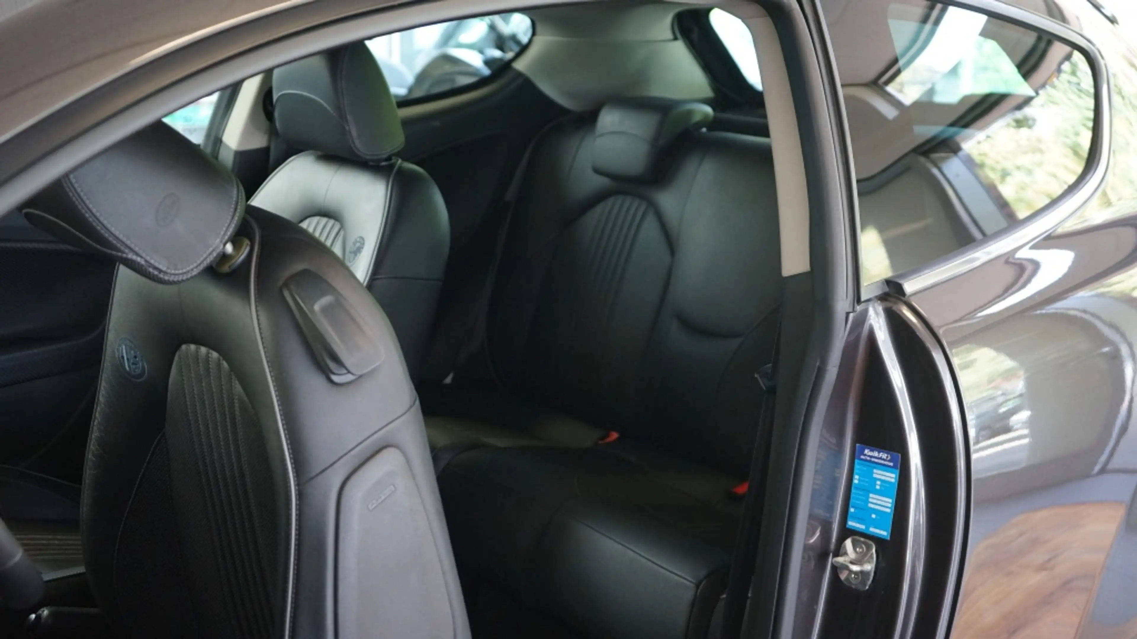 Alfa Romeo MiTo 0.9 T. Air Esclusivo — photo 16