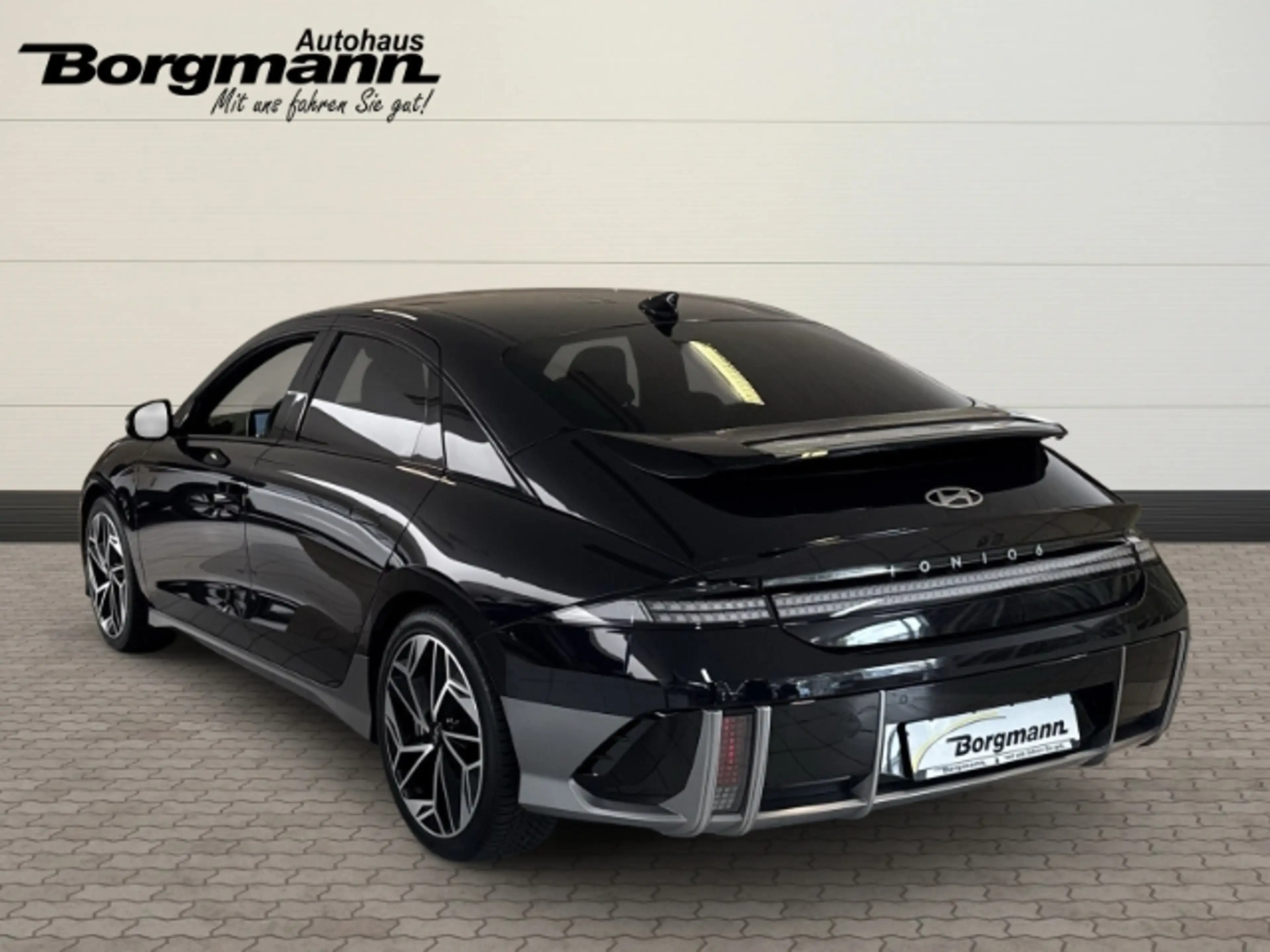 Hyundai IONIQ 6 TECHNIQ-Paket 77,4kWh -SHZ - MatrixLED - Rückfahrk — photo 6