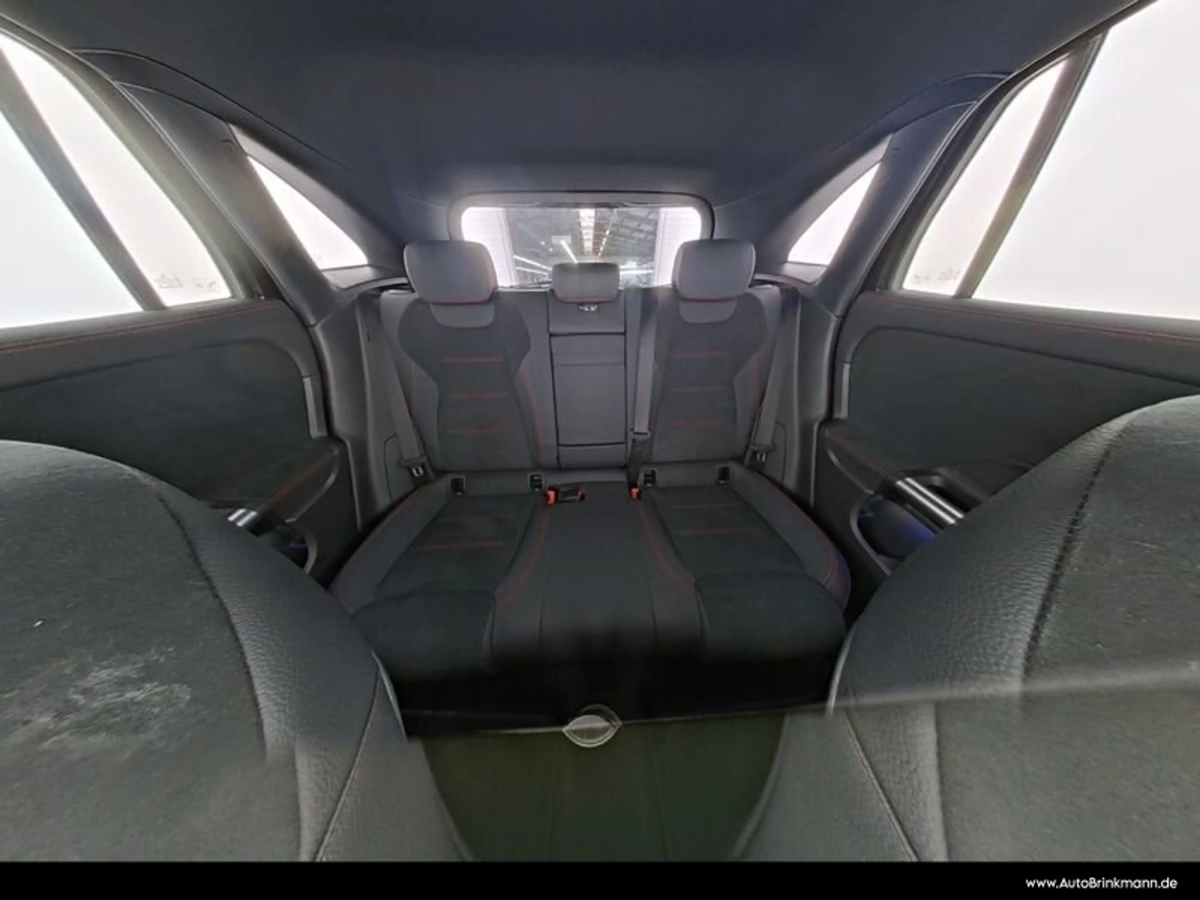 Mercedes-Benz EQA 250 EQA 250+ AMG-LINE/KAMERA/NAVI/MBUX AMG Line LED — photo 8