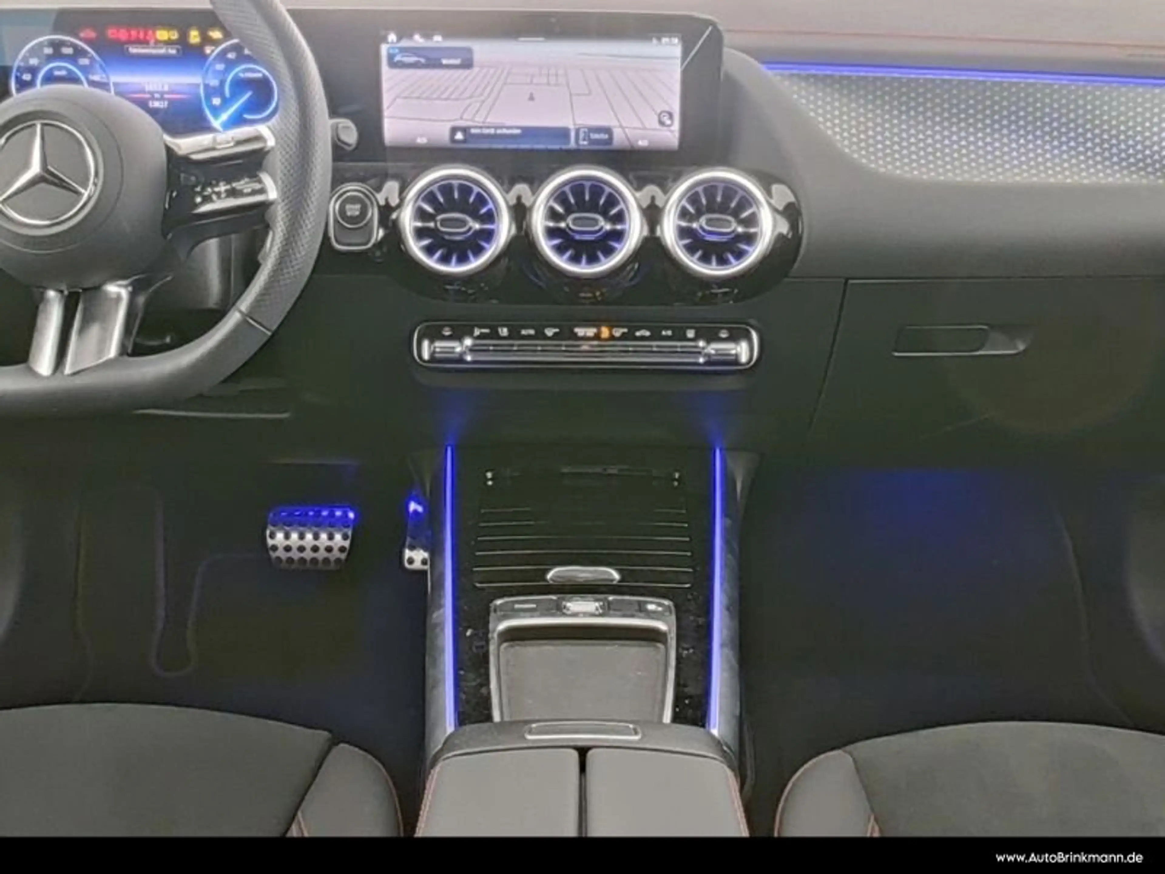 Mercedes-Benz EQA 250 EQA 250+ AMG-LINE/KAMERA/NAVI/MBUX AMG Line LED — photo 5