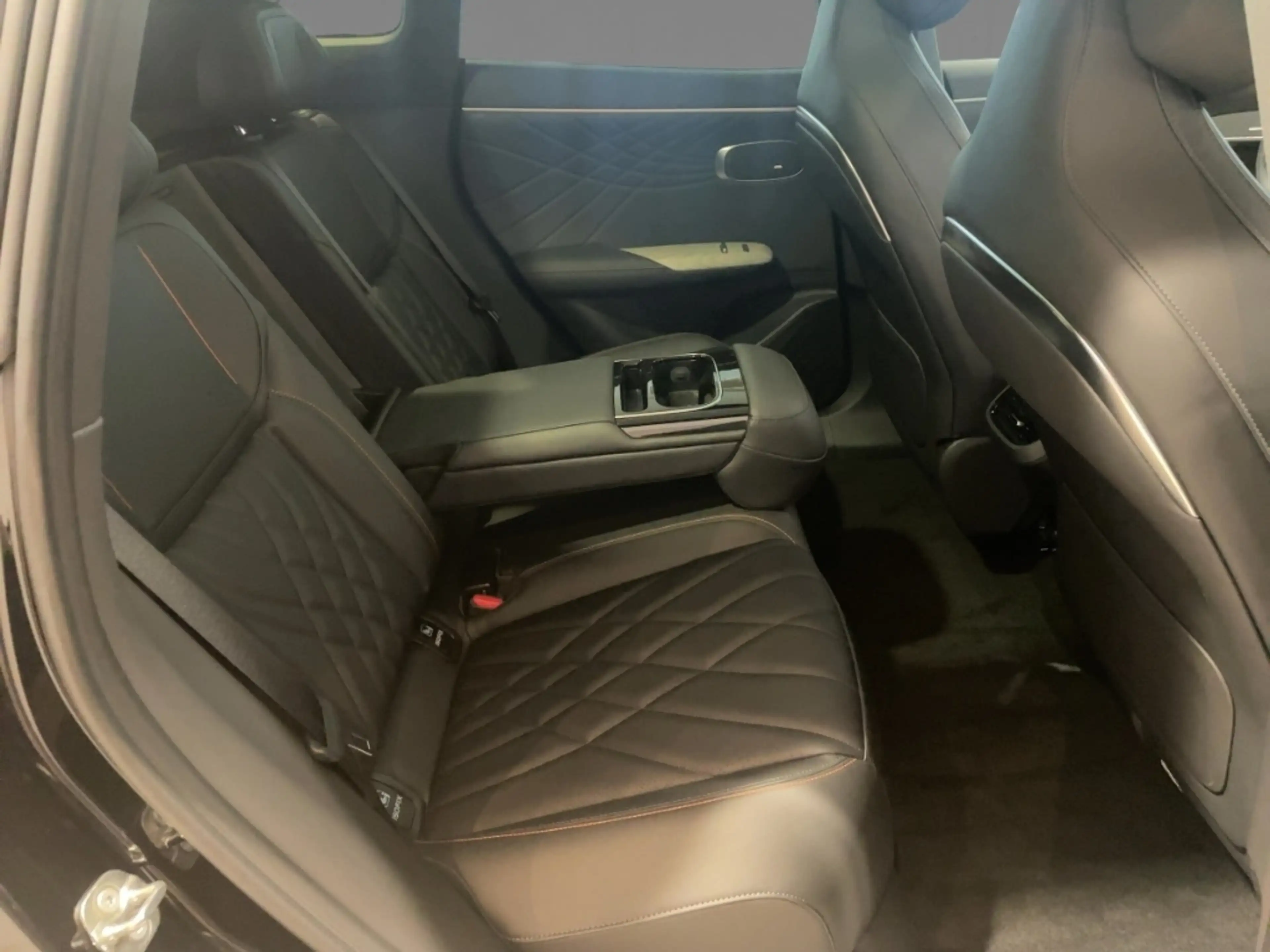 Changan Deepal S07 EV 79,97kWh RWD 360Grad/20Zoll/AHK/Panorama — photo 11