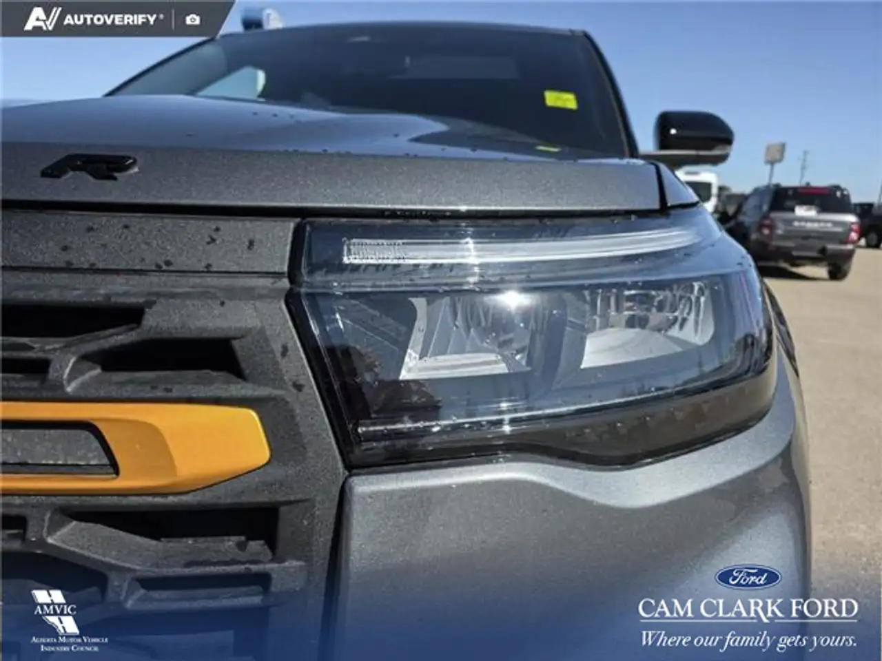 Ford Explorer снимка Ford Explorer