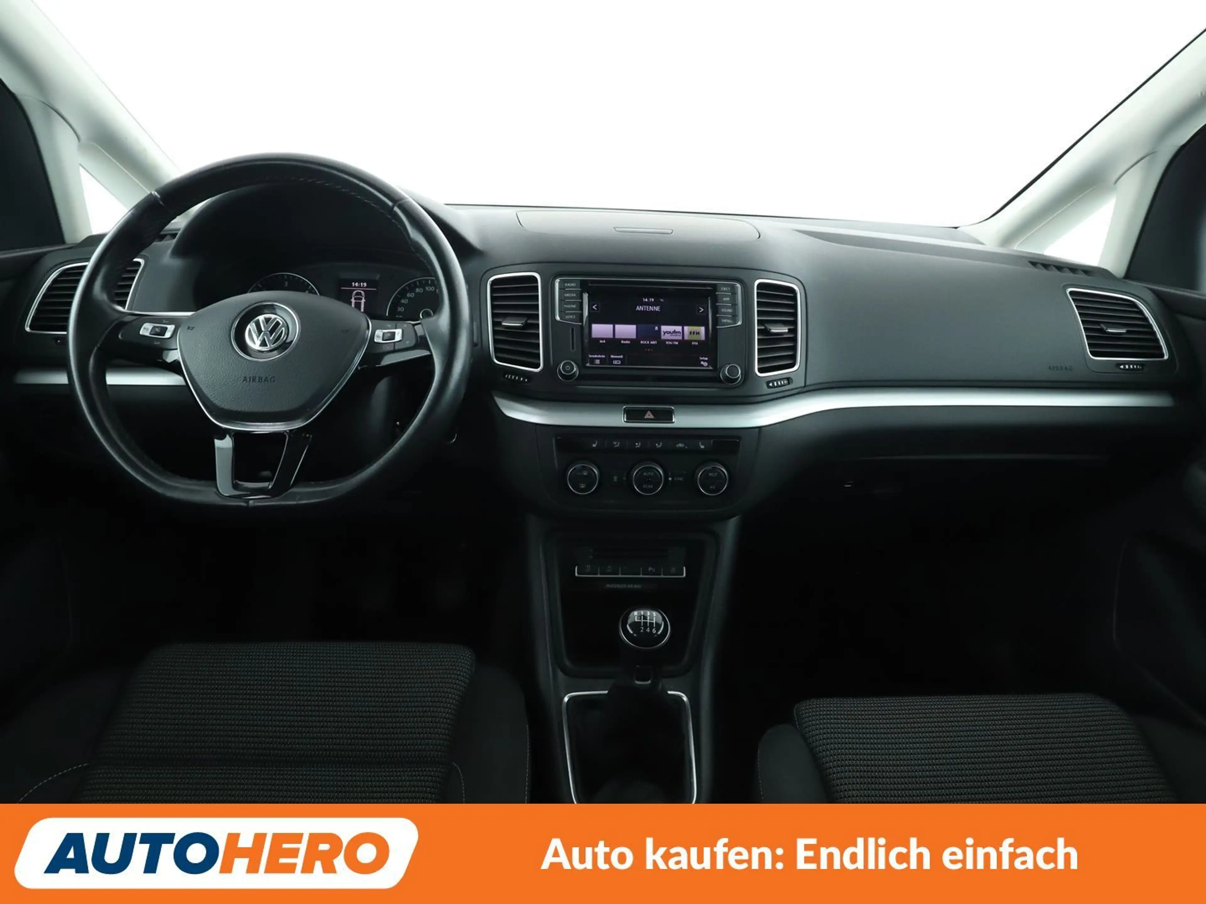 Volkswagen Sharan 2.0 TDI Comfortline BlueMotion Tech*PDC* — photo 12