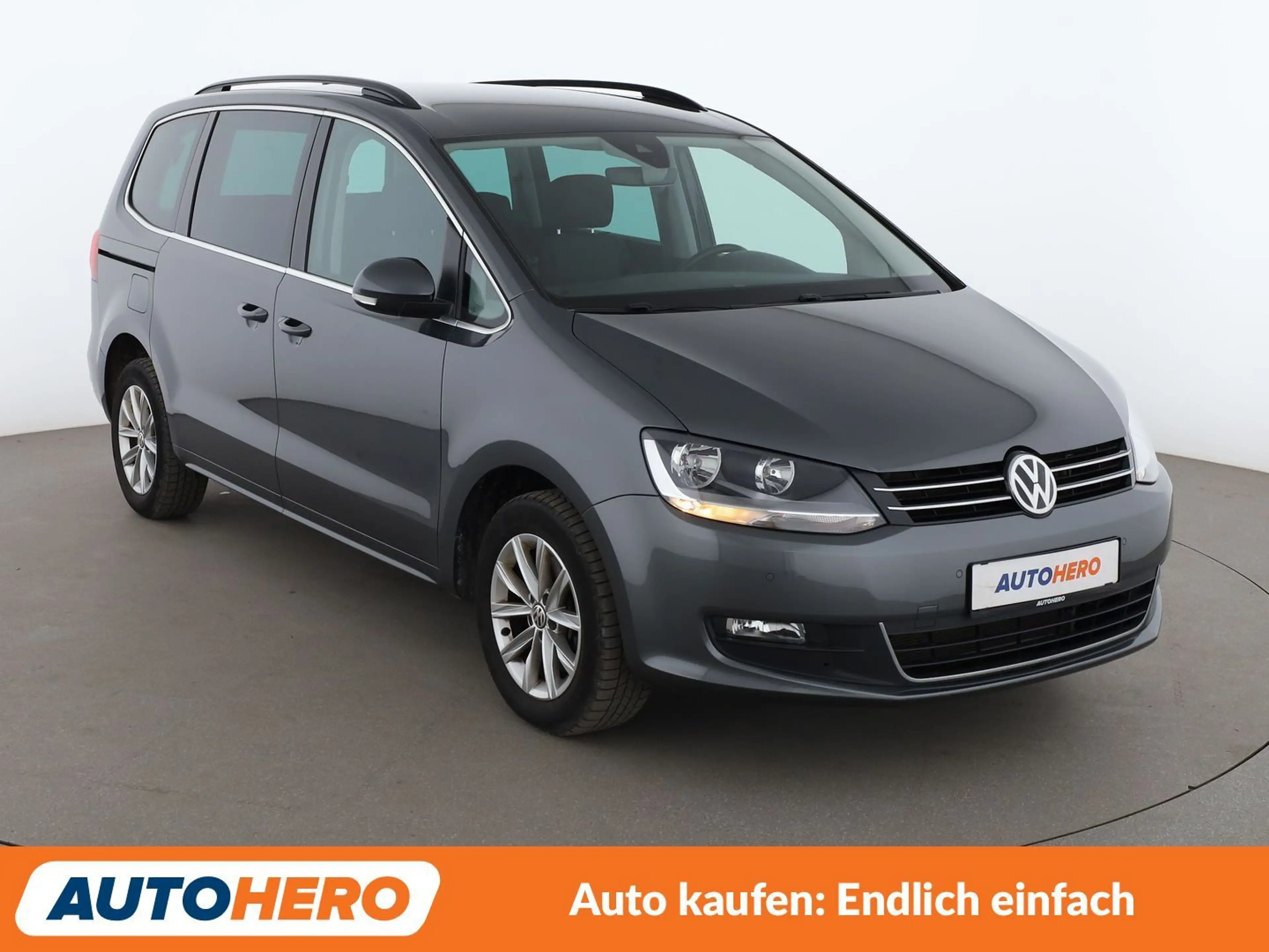 Volkswagen Sharan 2.0 TDI Comfortline BlueMotion Tech*PDC* — photo 8