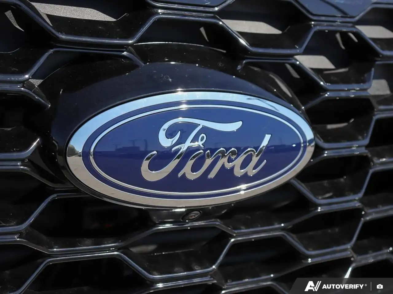 Ford Explorer снимка Ford Explorer