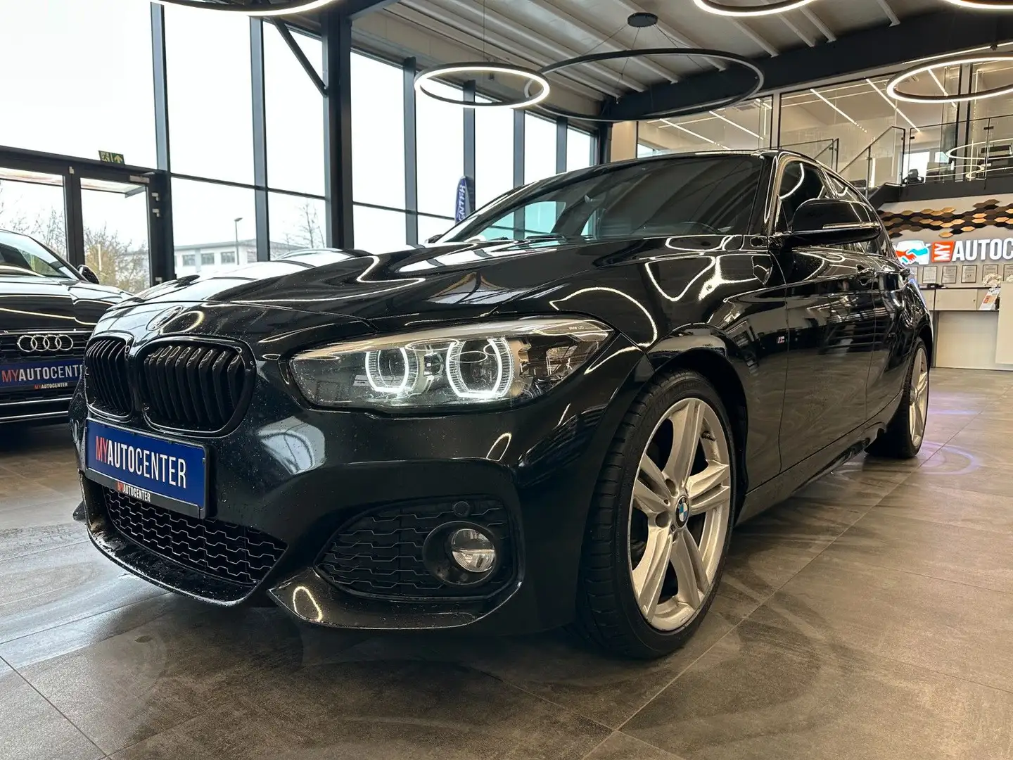 BMW 120 i Edition M Sport Shadow *Navi*Klima*SHZ*LED Schwarz - 2