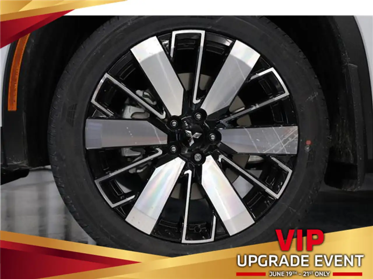 Mitsubishi Outlander photo Mitsubishi Outlander