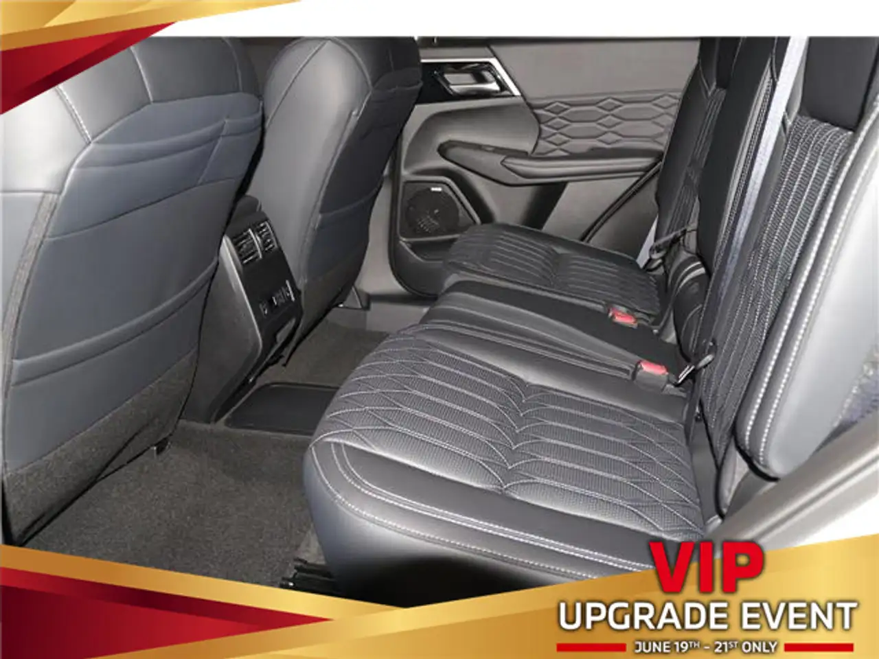 Mitsubishi Outlander photo Mitsubishi Outlander