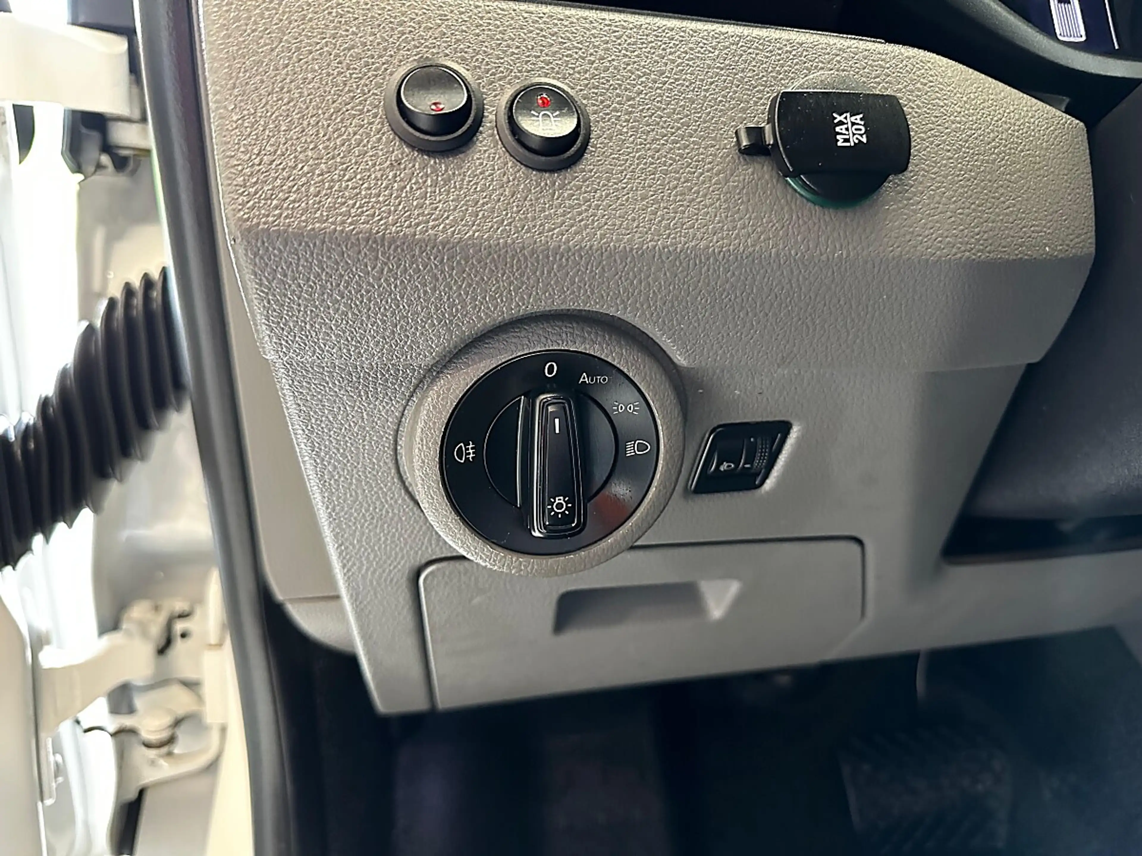 Volkswagen T6.1 Transporter 2.0 TDI lang Flügel 2H1 Servotronic, Einparkhi... — photo 20