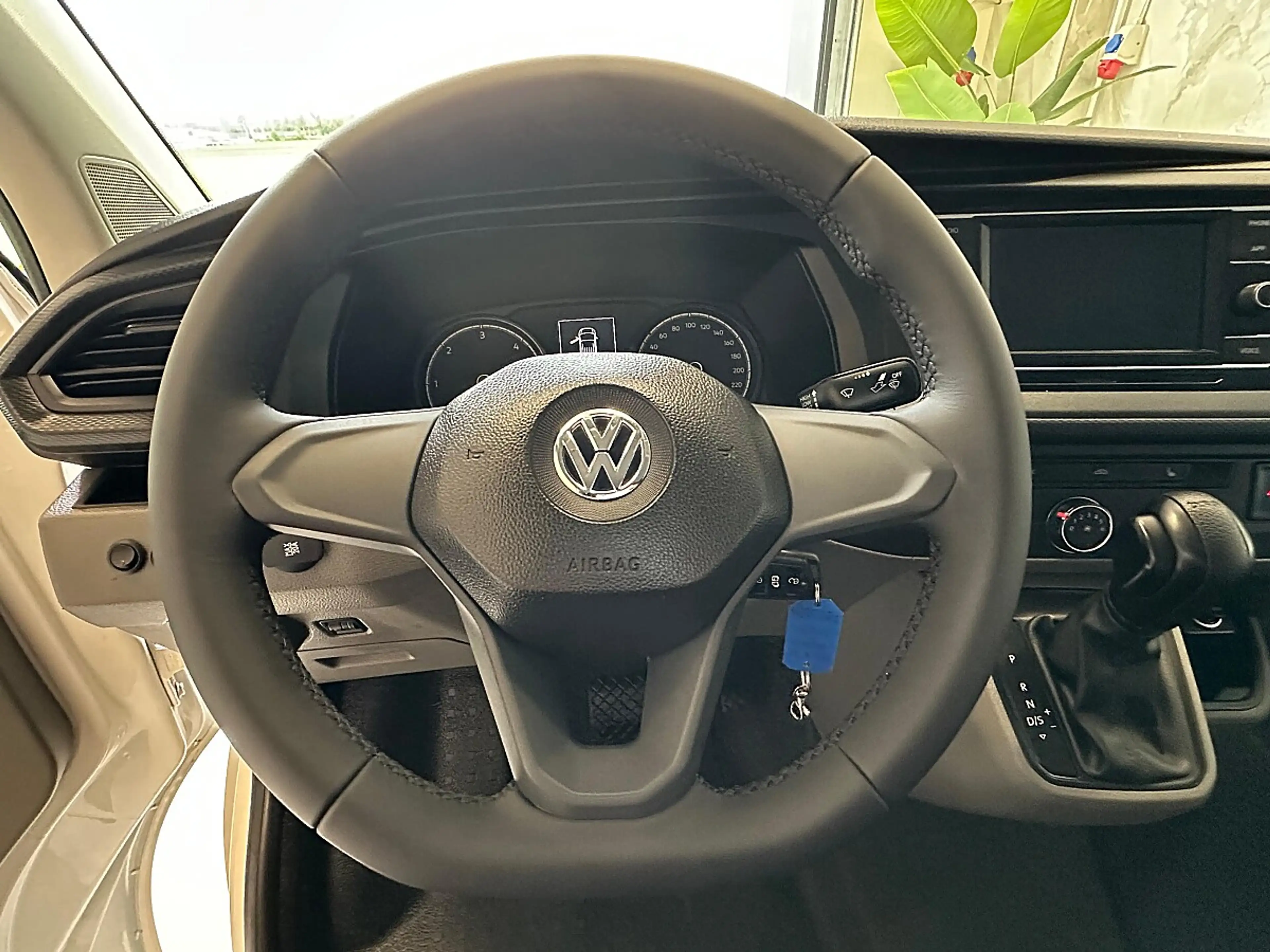 Volkswagen T6.1 Transporter 2.0 TDI lang Flügel 2H1 Servotronic, Einparkhi... — photo 16