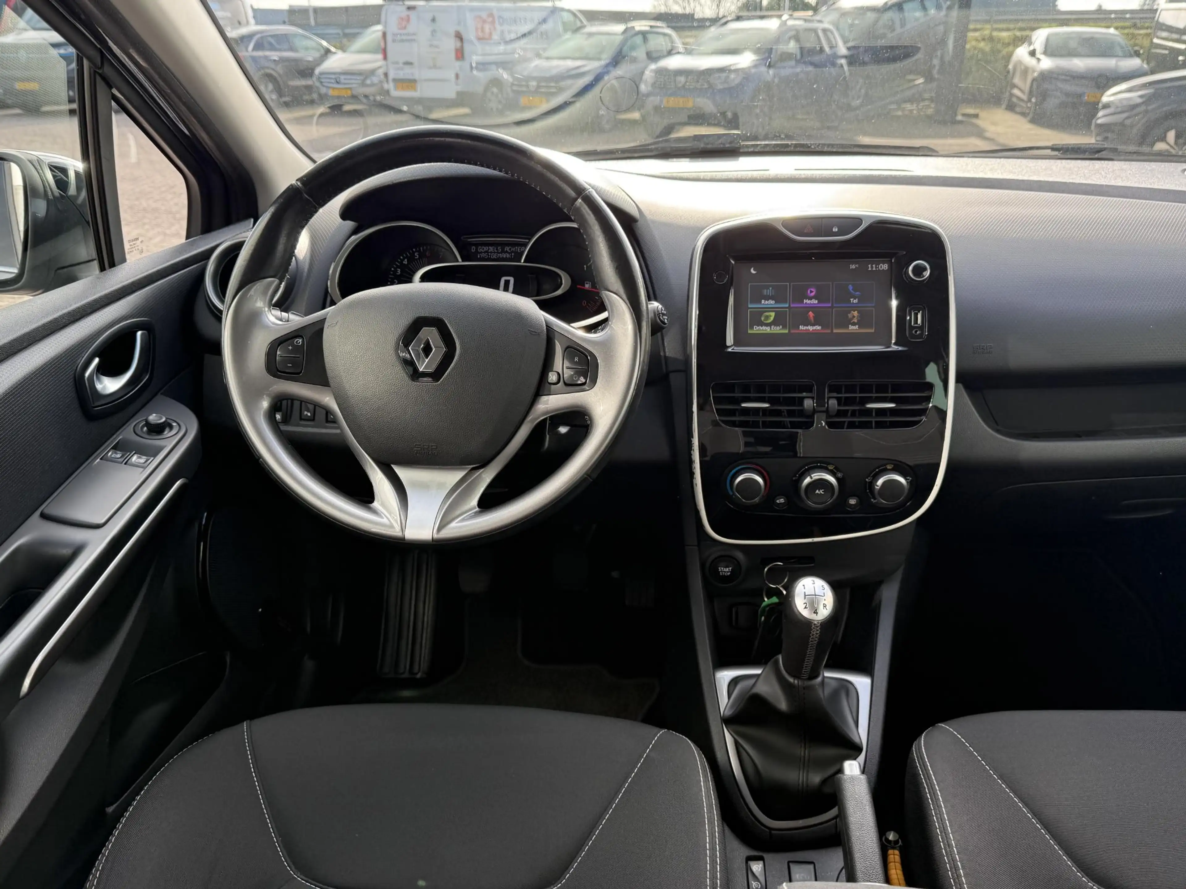 Renault Clio 0.9 TCe Limited | NAP | Dealer onderhouden | Trekh — photo 3