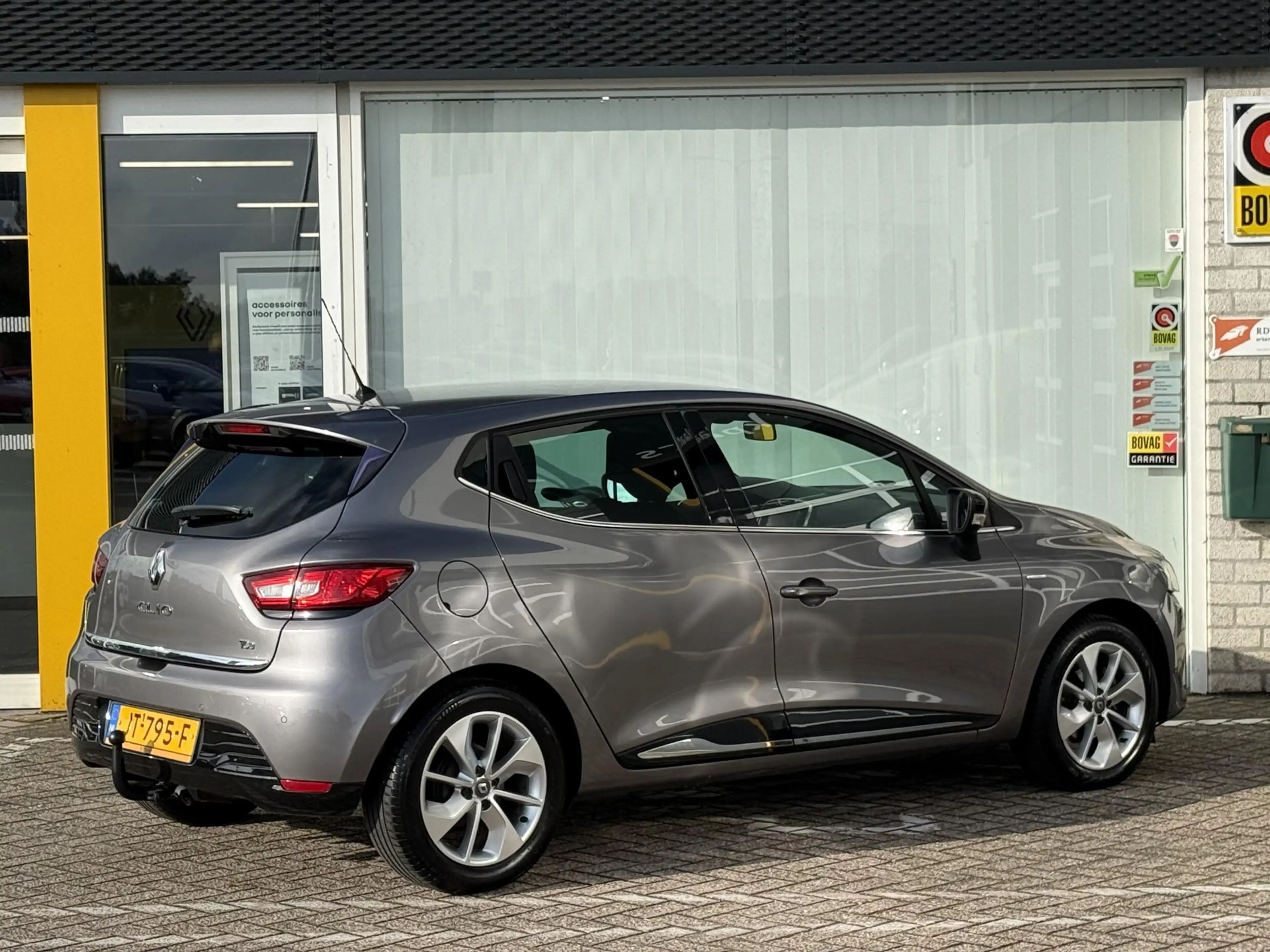 Renault Clio 0.9 TCe Limited | NAP | Dealer onderhouden | Trekh — photo 2