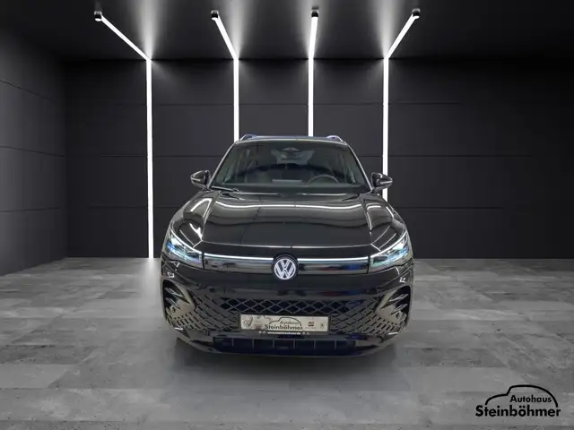 Volkswagen Tiguan view 11