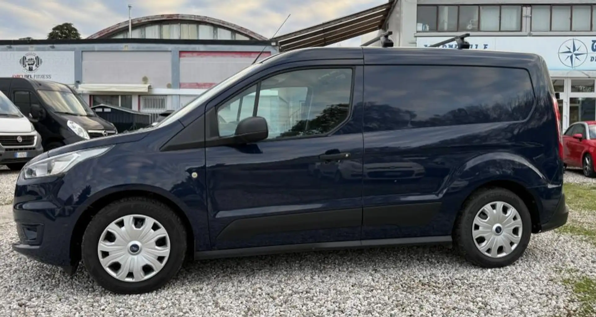 Ford Transit Connect 200 1.5 tdci 100cv Entry L1H1 E6.2 Blau - 2